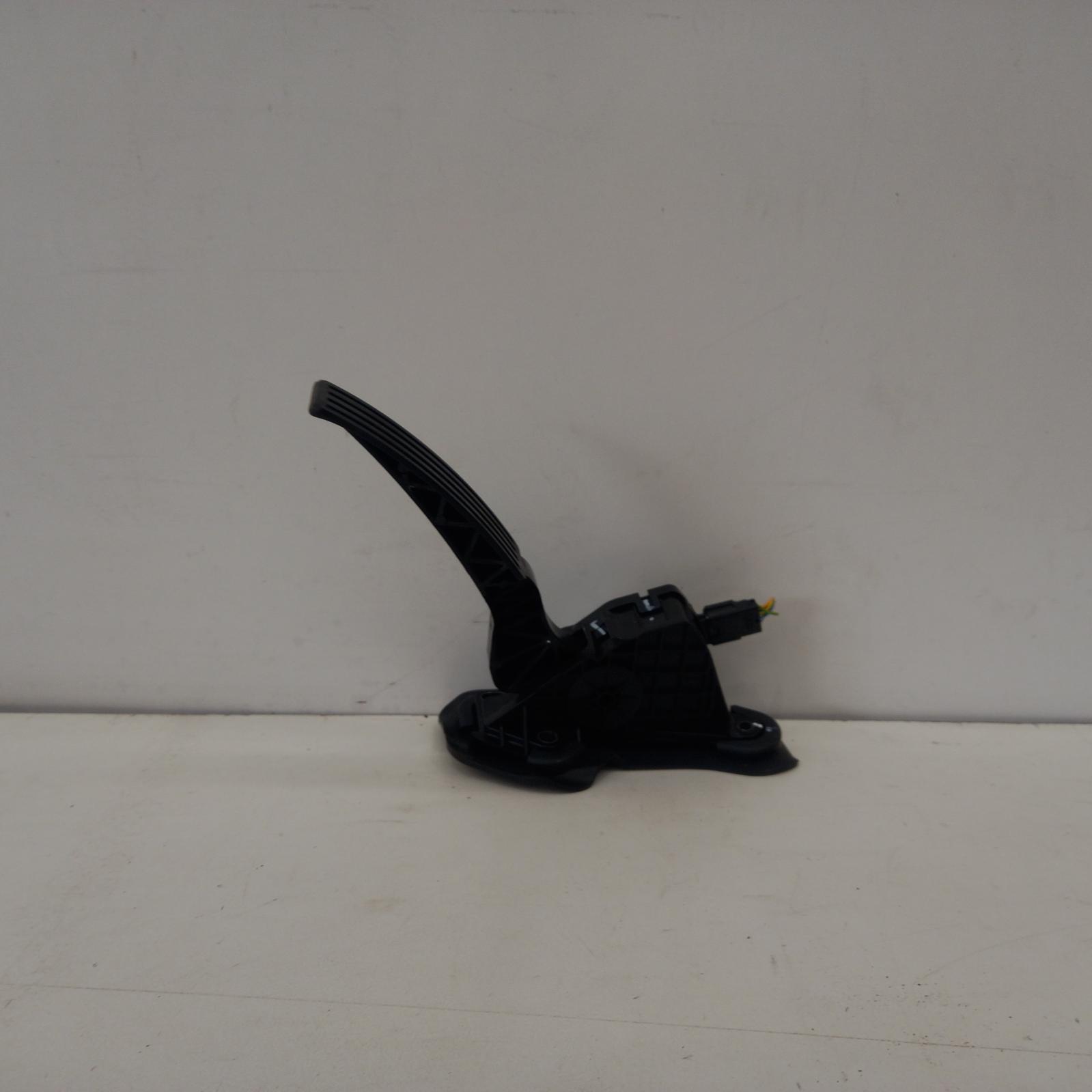 View Auto part Pedal Assembly Ford Ranger 2021