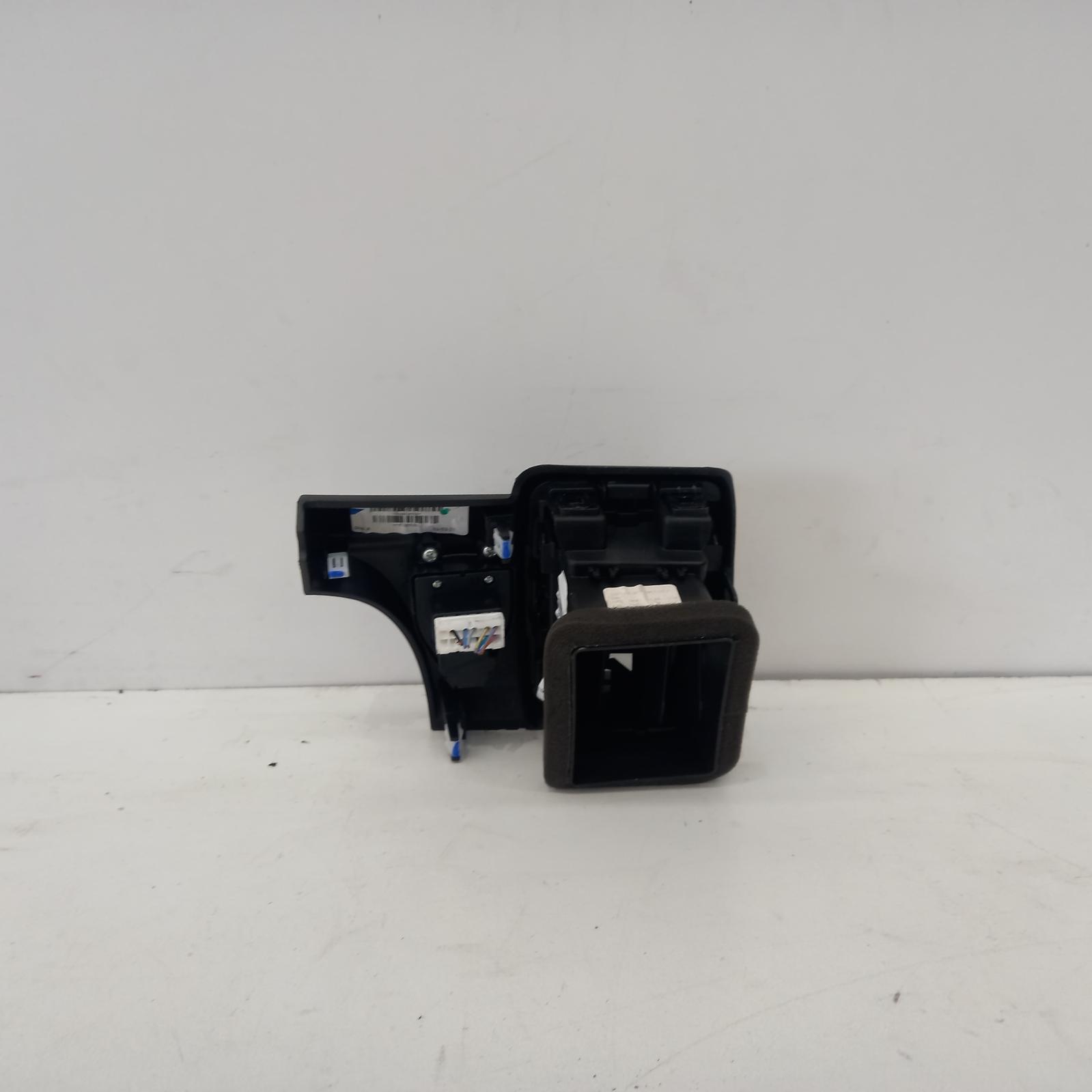 View Auto part Misc Switch/Relay Ford Ranger 2021