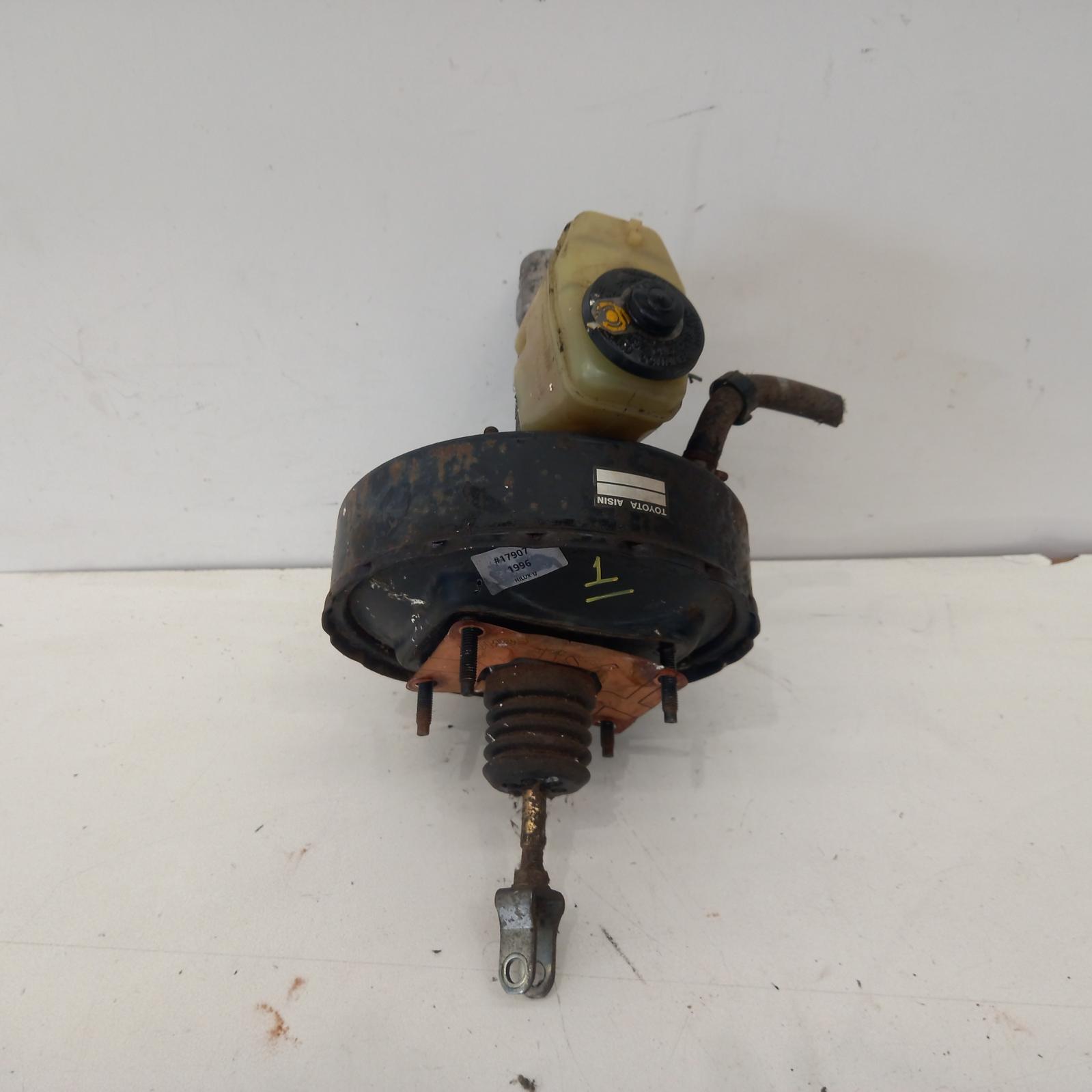 View Auto part Brake Booster Toyota Hilux 1996