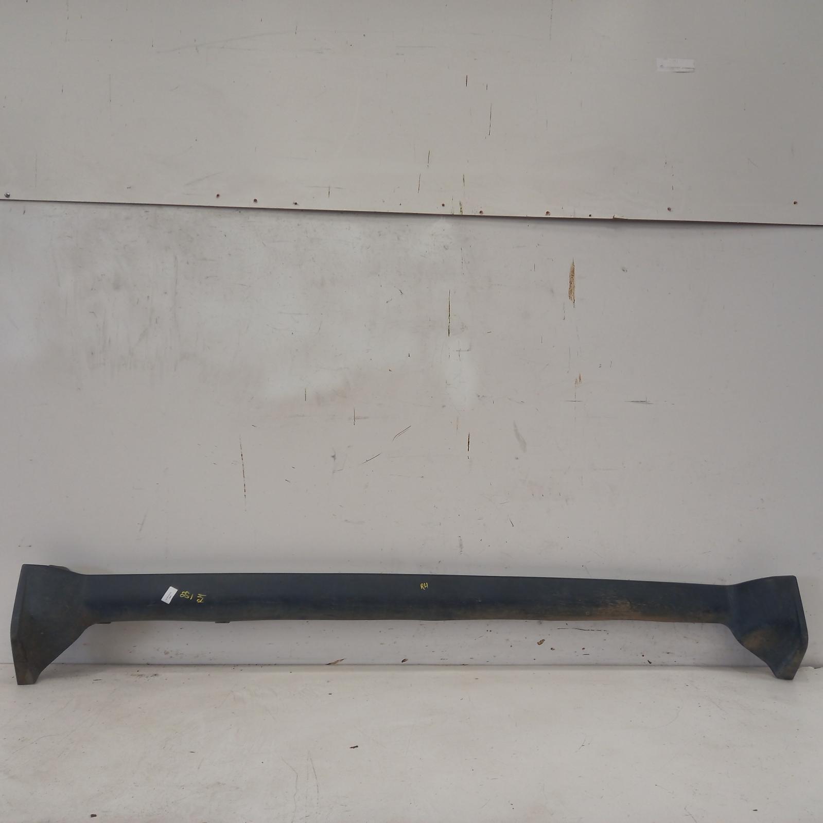 View Auto part Side Step/Skirt Dodge Nitro 2007