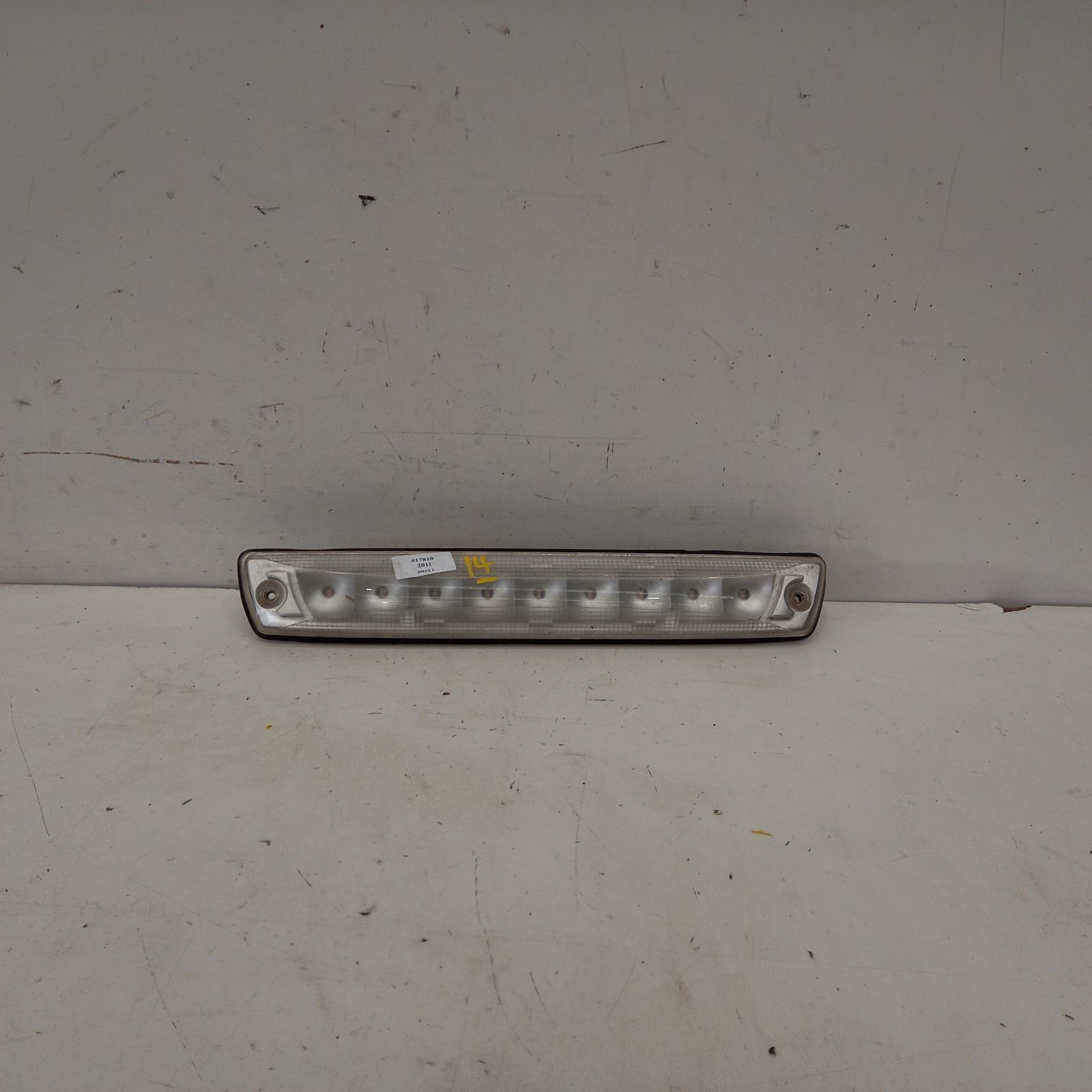 View Auto part High Level Stoplight Isuzu Dmax 2011