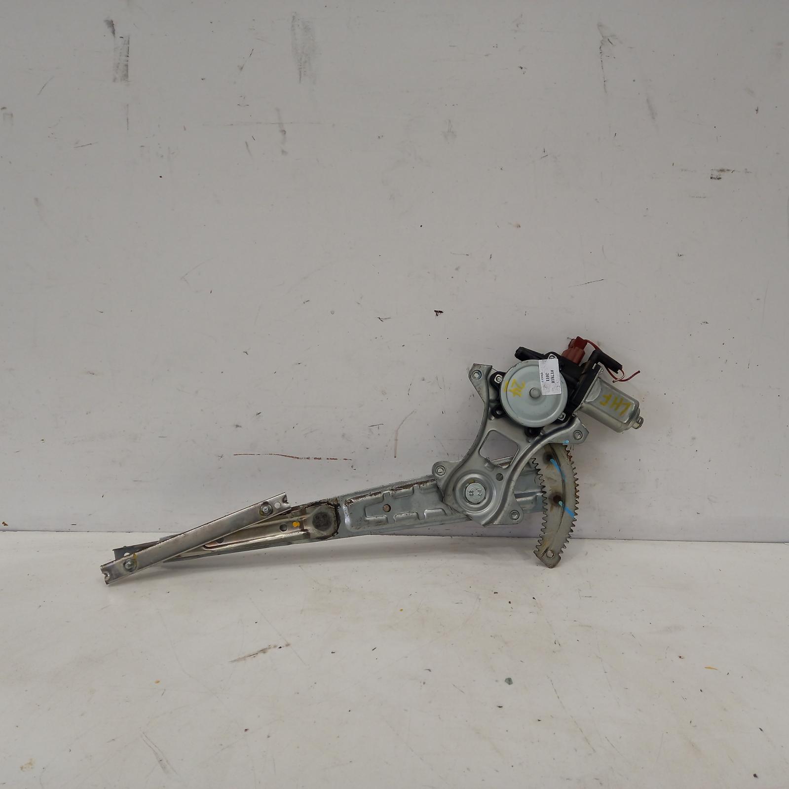 View Auto part Left Front Window Reg/Motor Isuzu Dmax 2011