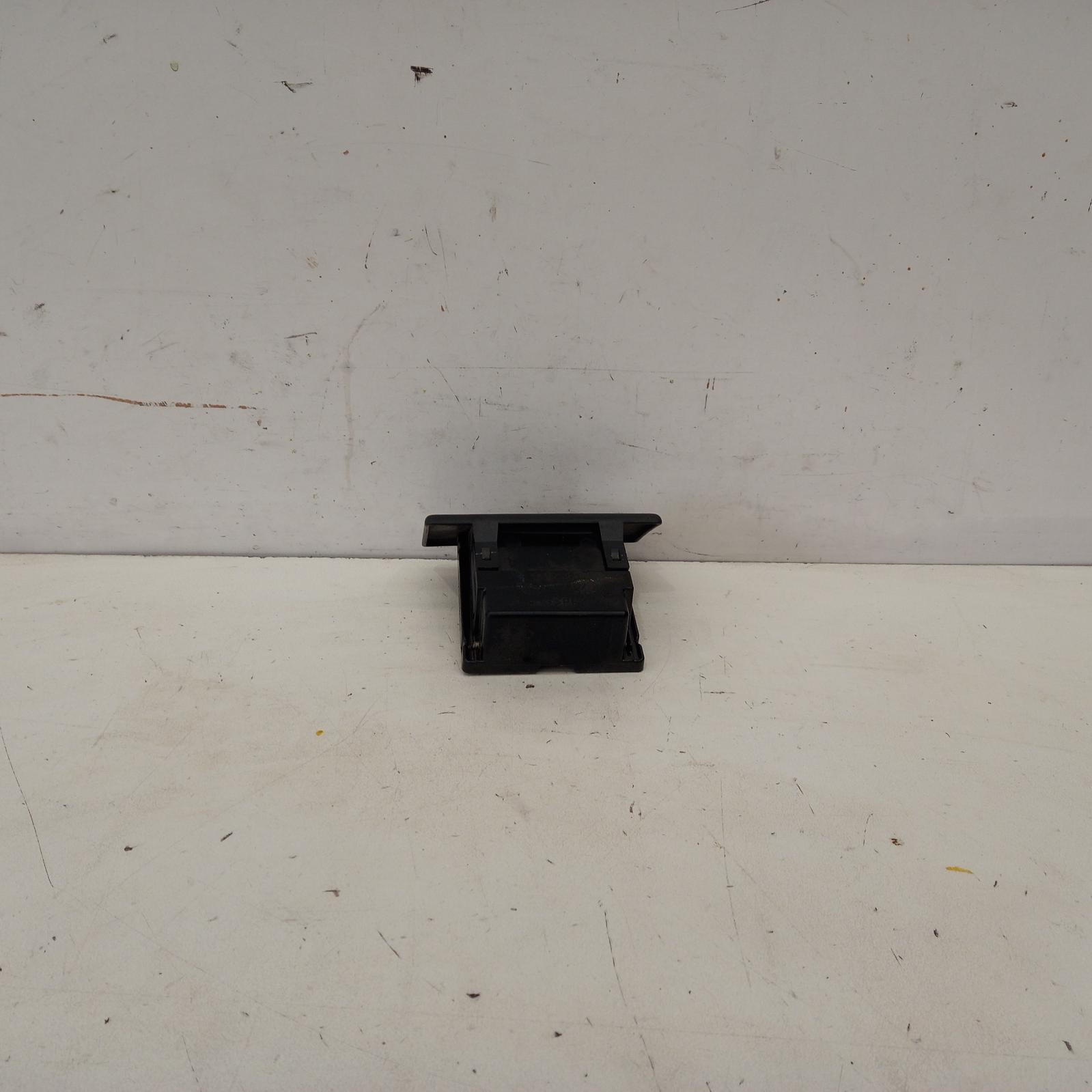 View Auto part Ashtray Isuzu Dmax 2011