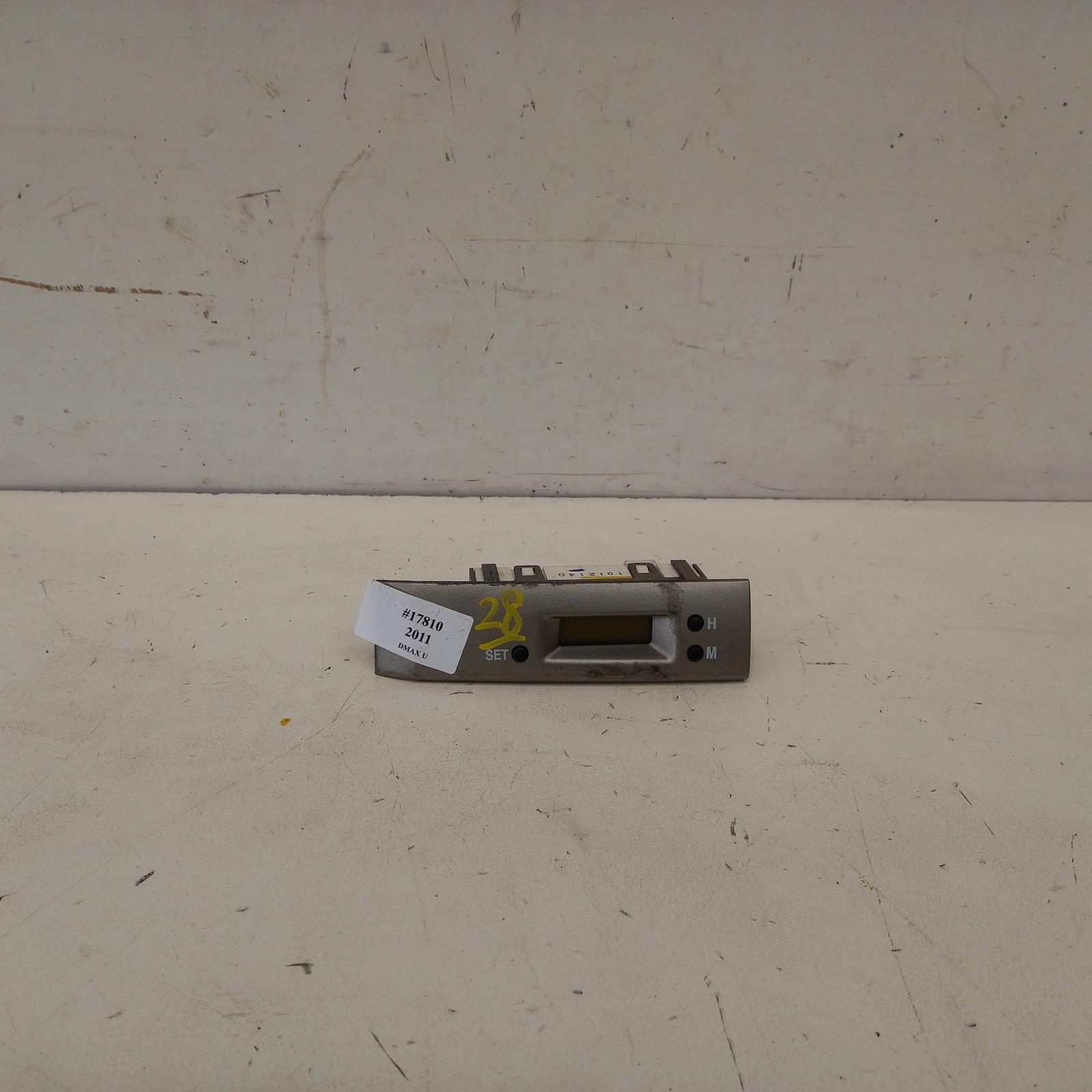 View Auto part Clock Isuzu Dmax 2011