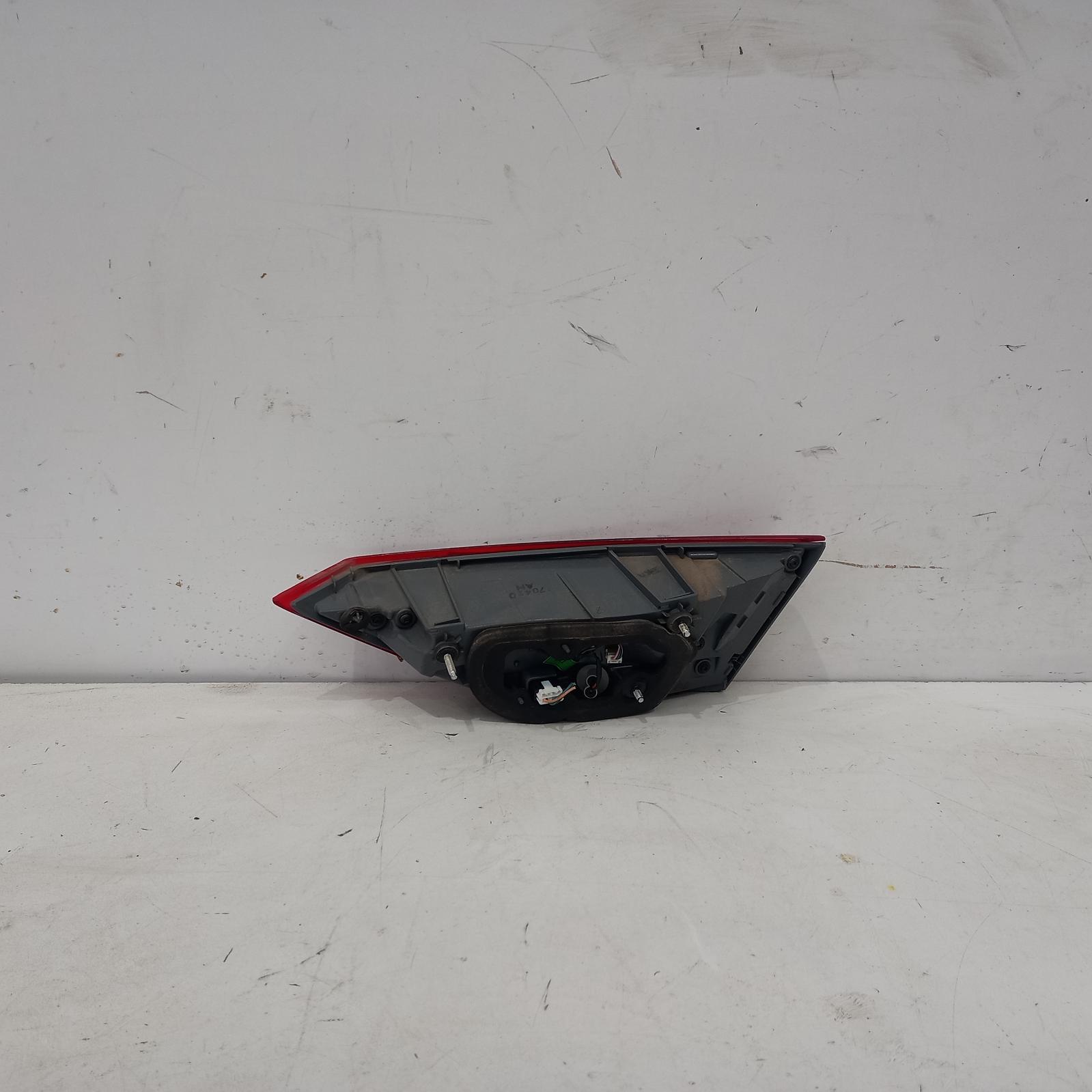 2017 Hyundai Elantra Rear Garnish View Auto part Rear Garnish Hyundai Elantra 2017