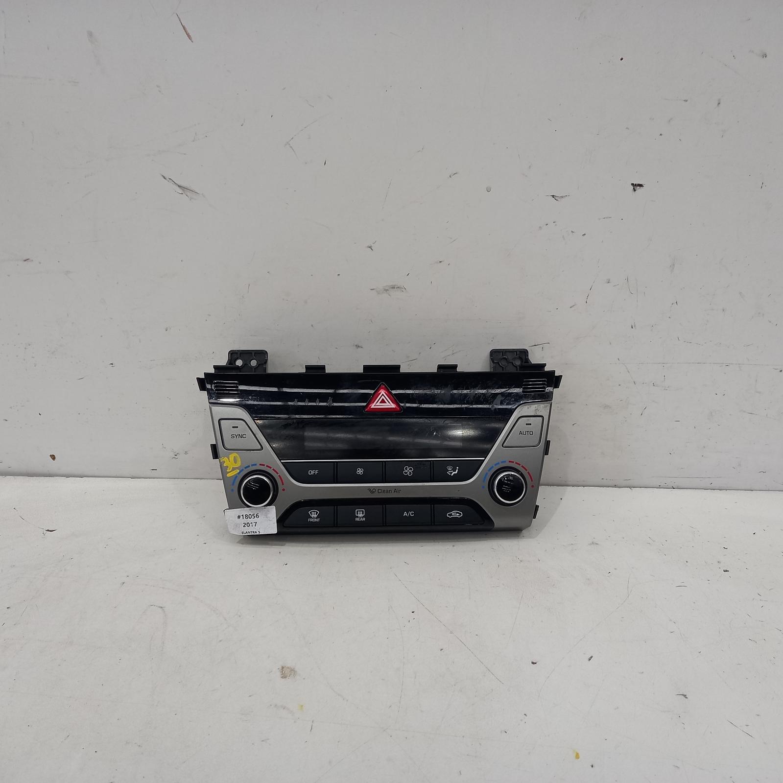 View Auto part Heater/Ac Controls Hyundai Elantra 2017