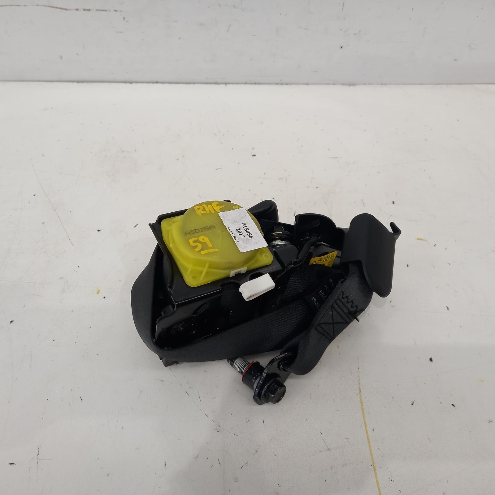 View Auto part Seatbelt/Stalk Hyundai Elantra 2017