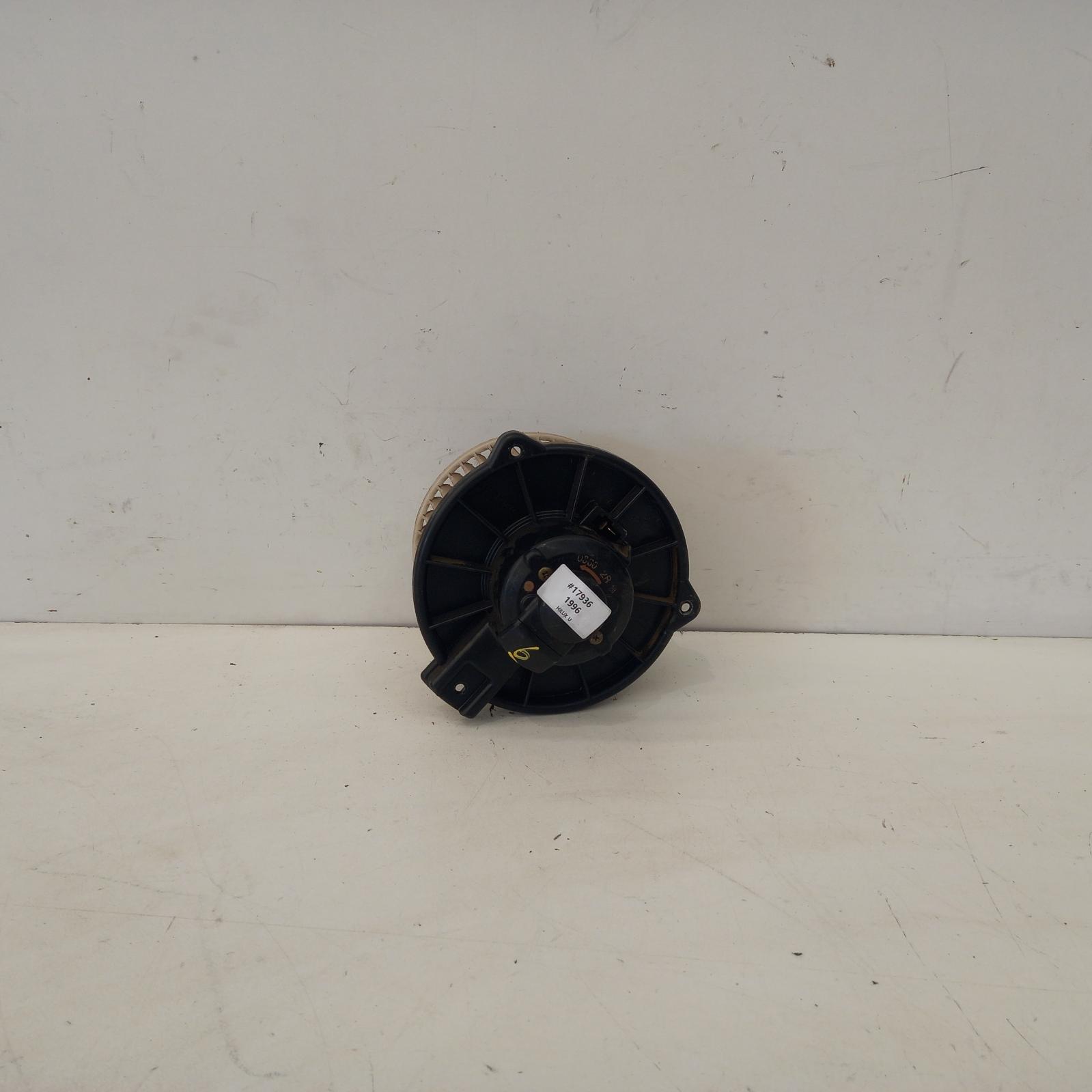 View Auto part Heater Fan Motor Toyota Hilux 1996