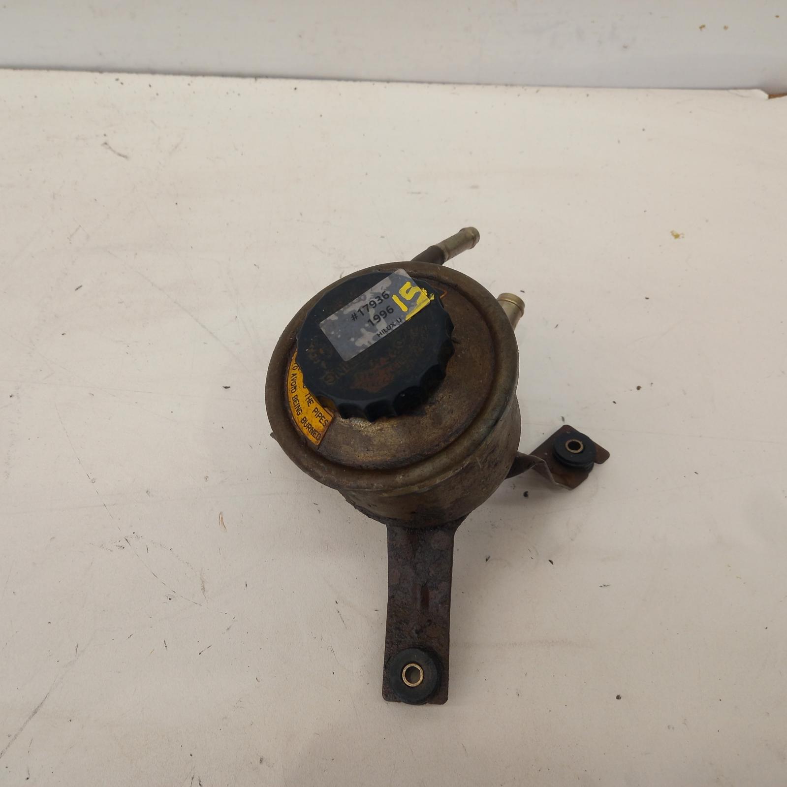 View Auto part P/S Reservoir Toyota Hilux 1996