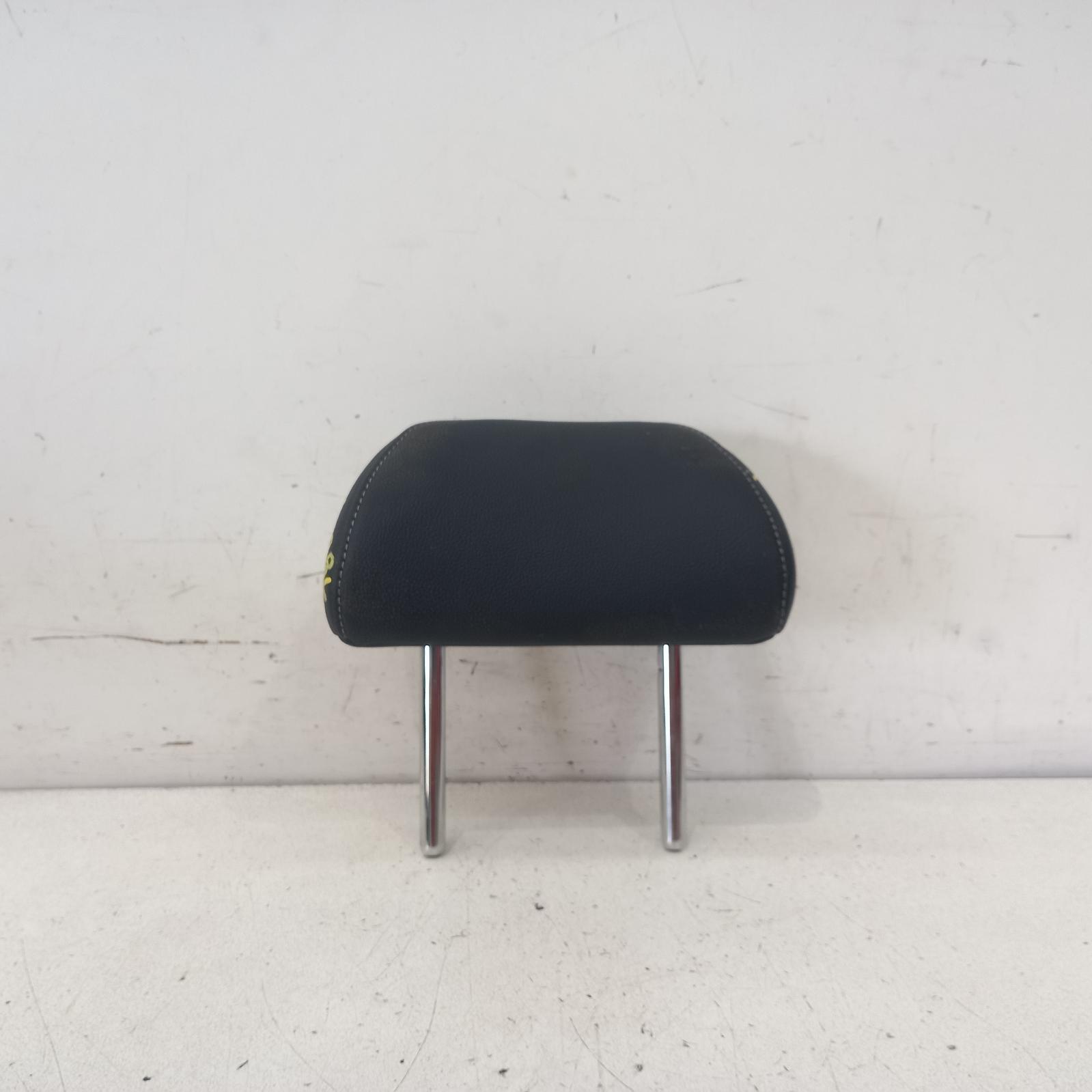 View Auto part Headrest Kia Cerato 2020