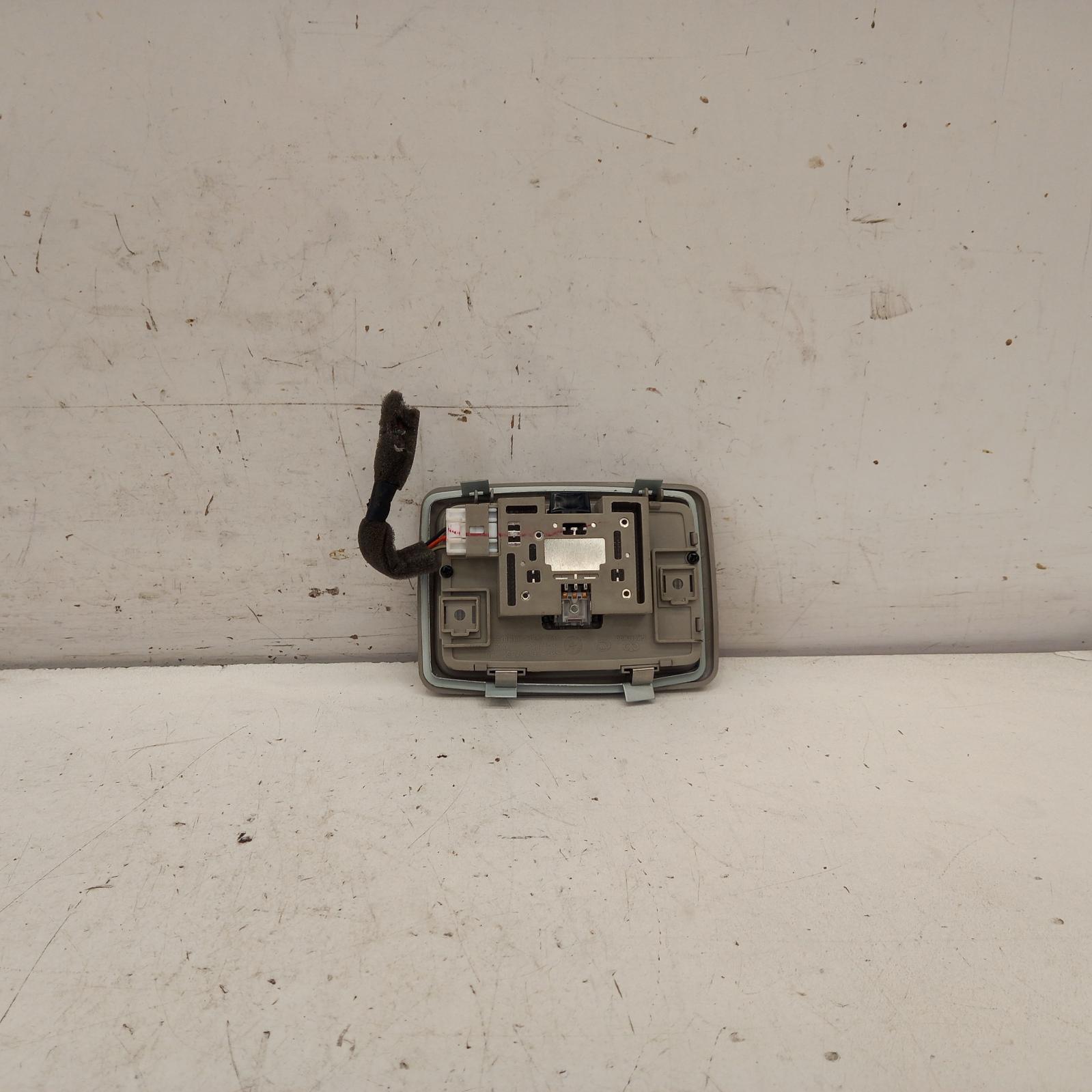 View Auto part Courtesy Light Holden Captiva 2014