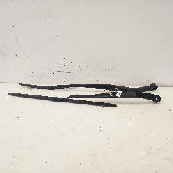 View Auto part Wiper Arm Kia Cerato 2020