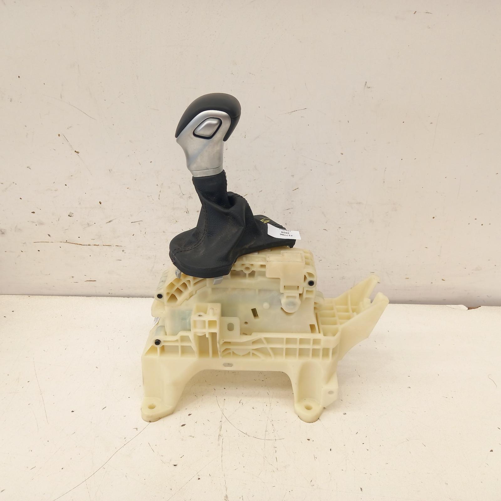 View Auto part Gear Stick/Shifter Kia Cerato 2020