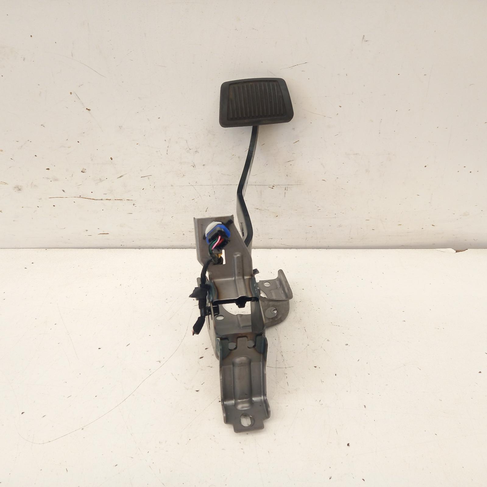 View Auto part Pedal Assembly Kia Cerato 2020