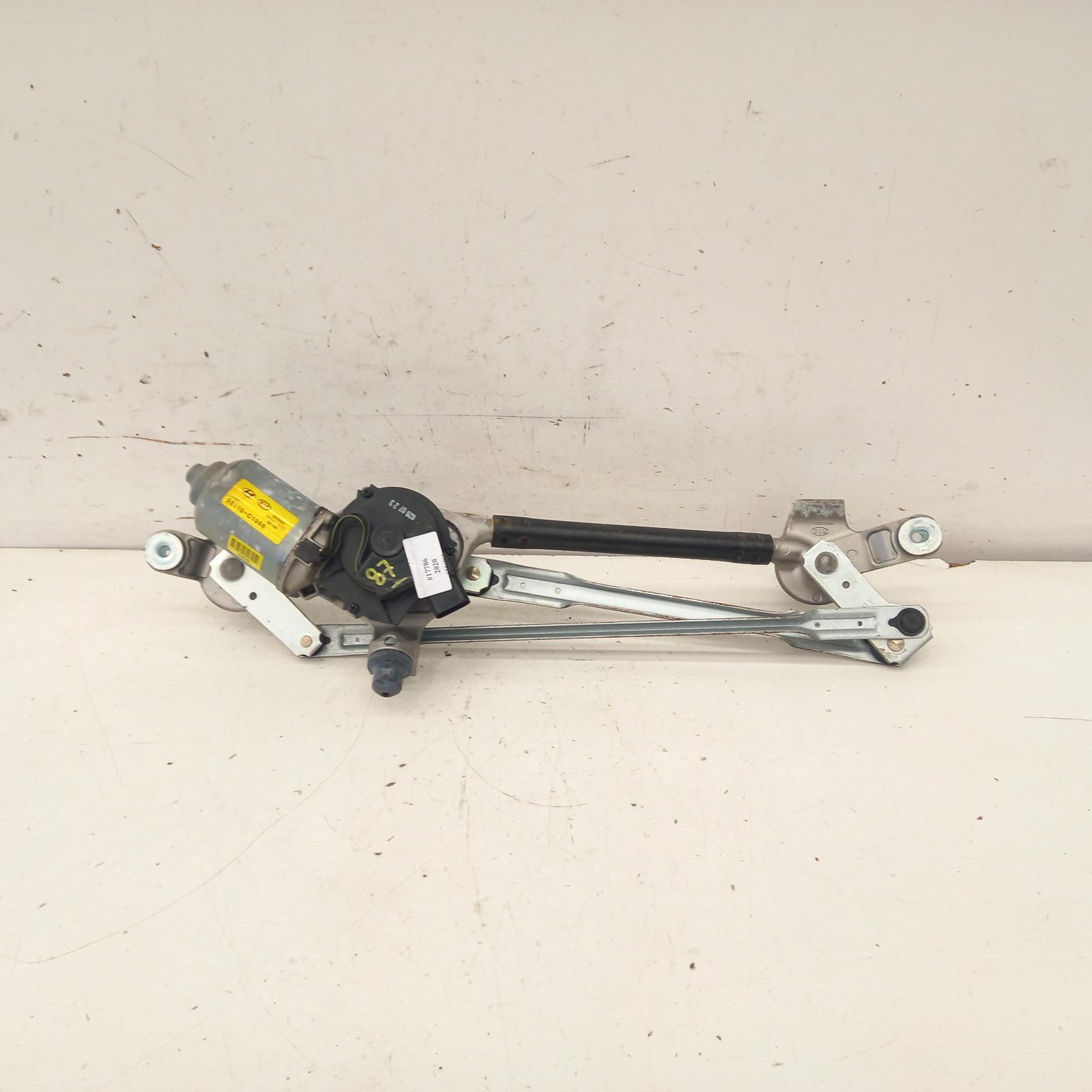 View Auto part Wiper Motor Kia Cerato 2020