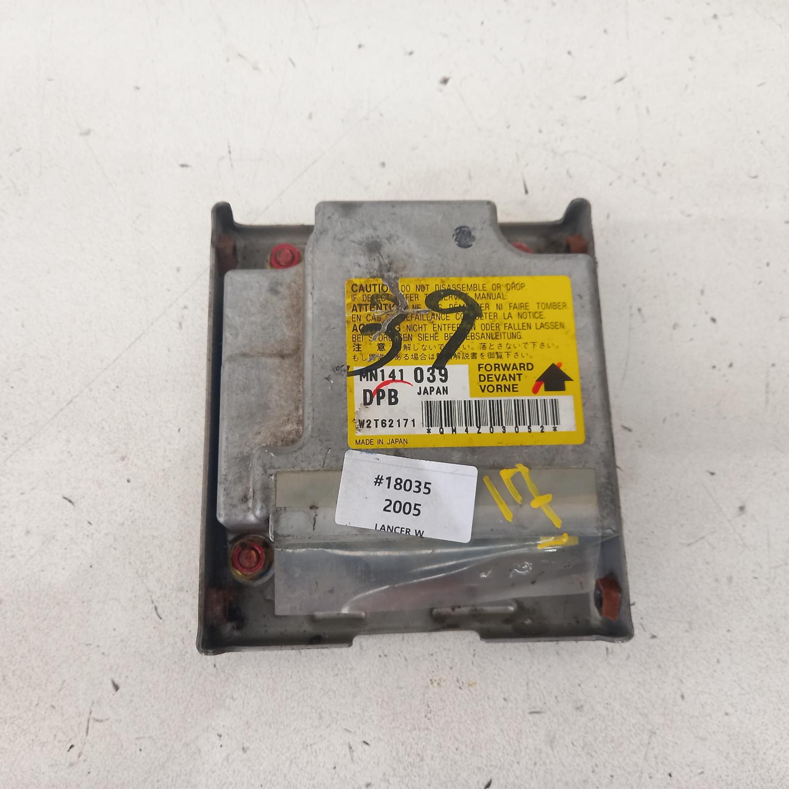 2005 Mitsubishi Lancer Airbag Module/Sensor View Auto part Airbag Module/Sensor Mitsubishi Lancer 2005