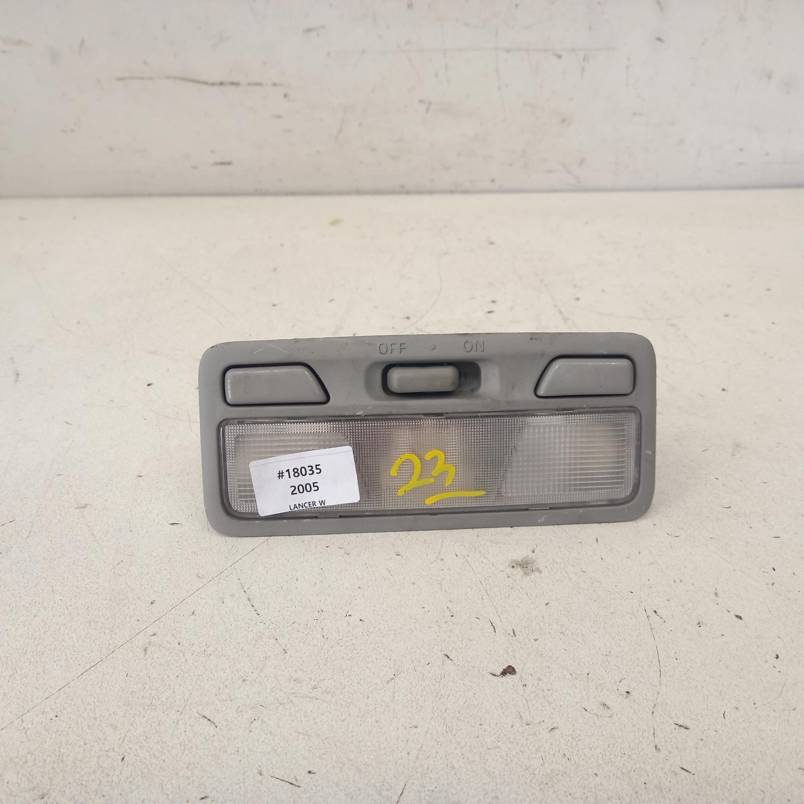 2005 Mitsubishi Lancer Courtesy Light View Auto part Courtesy Light Mitsubishi Lancer 2005