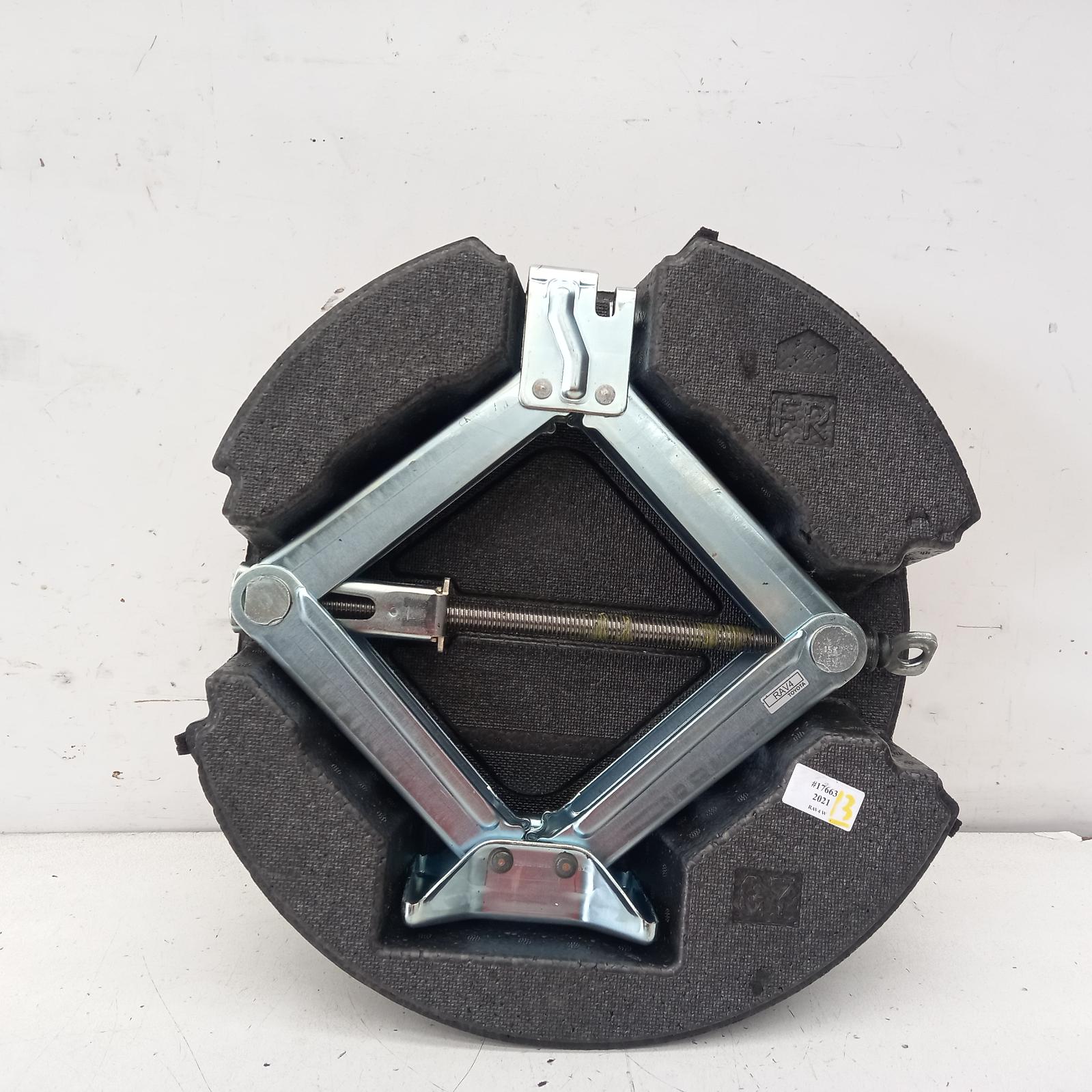 View Auto part Jack Toyota Rav4 2021