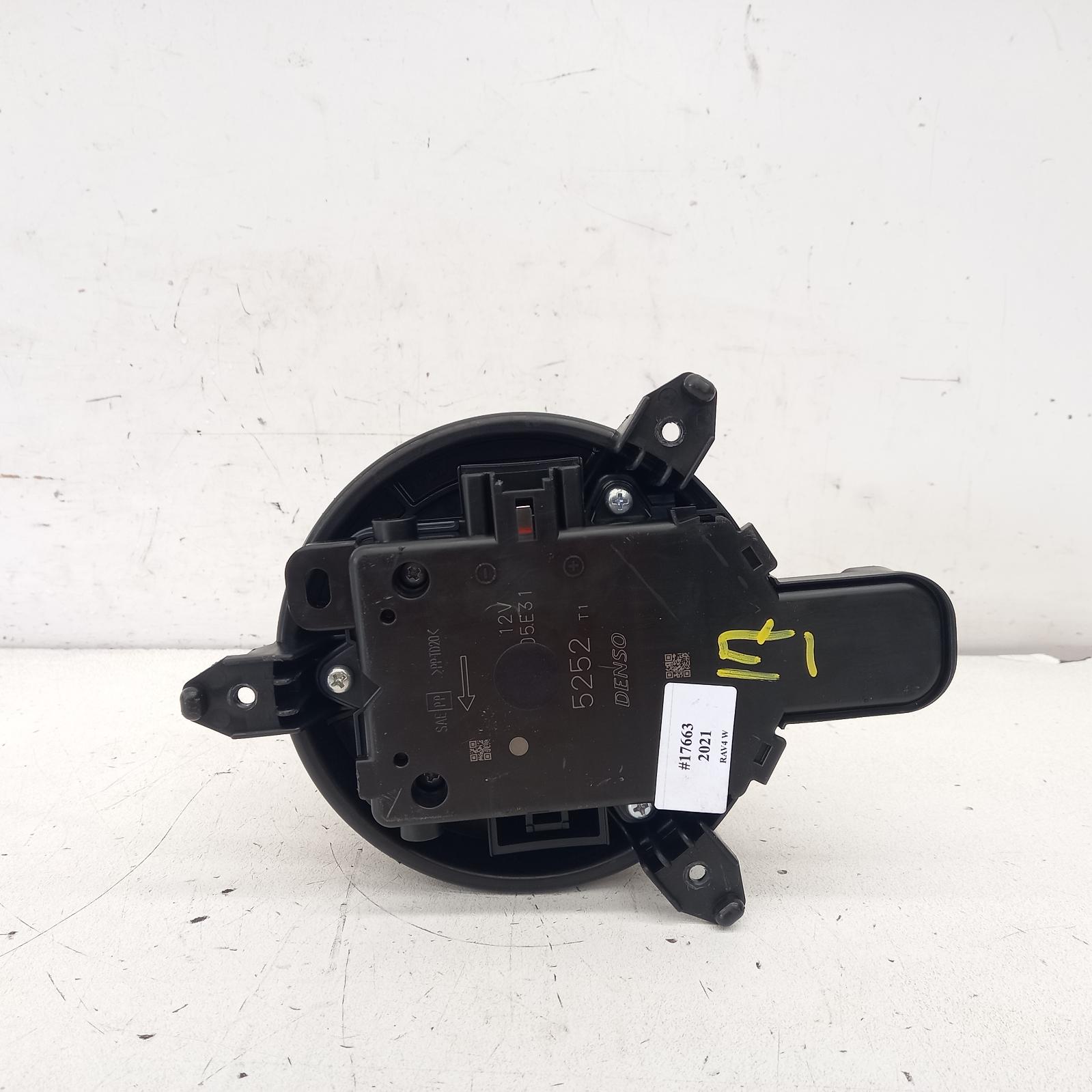 View Auto part Heater Fan Motor Toyota Rav4 2021
