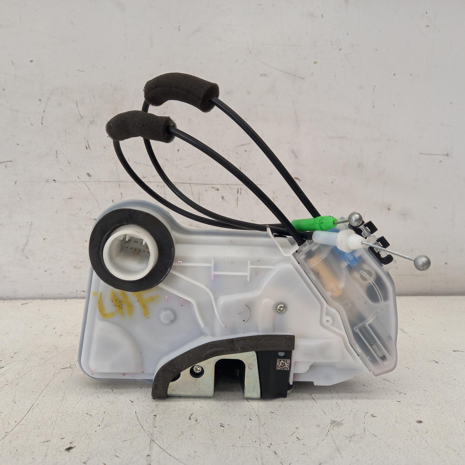 View Auto part Door/Boot/Gate Lock Toyota Rav4 2021