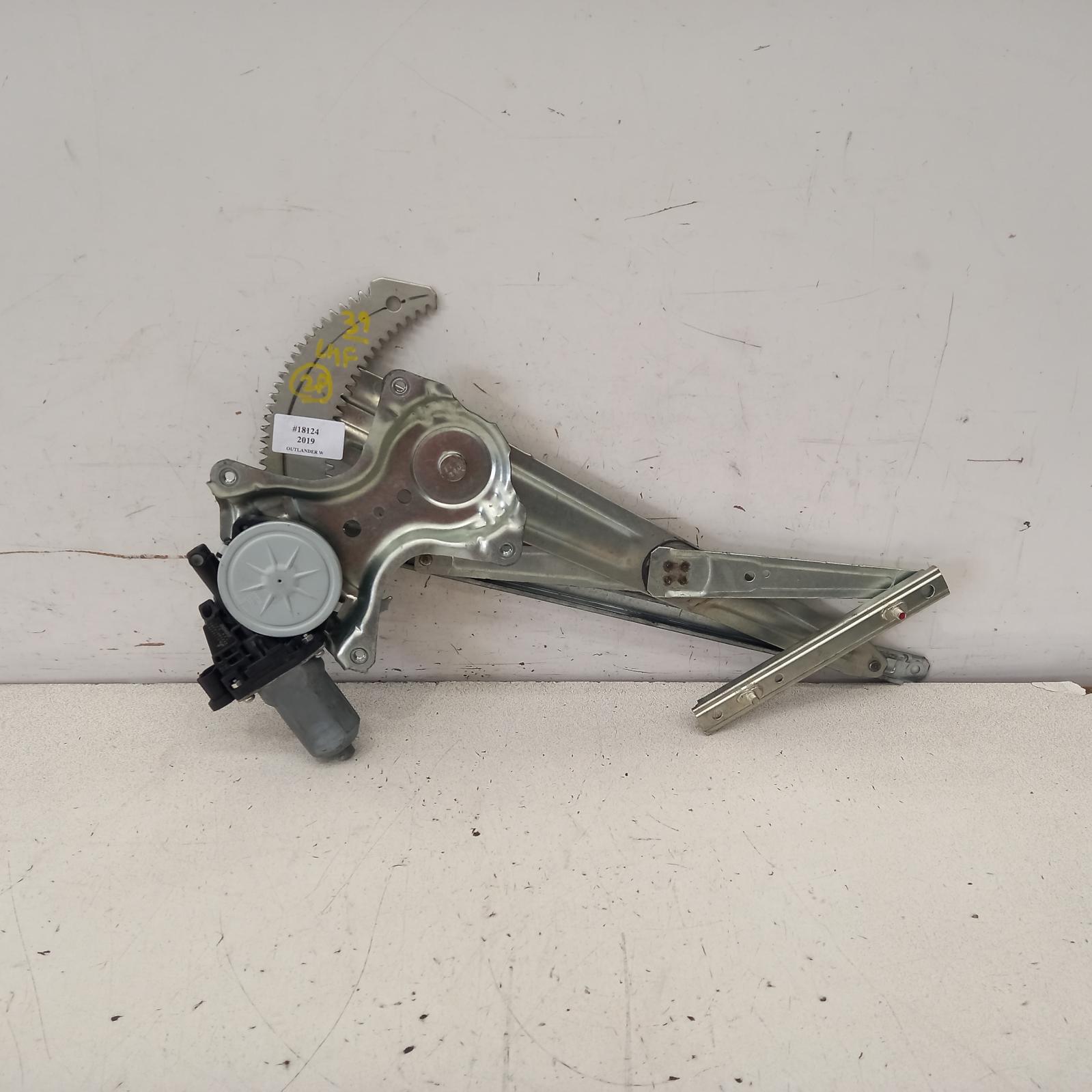 2019 Mitsubishi Outlander Left Front Window Reg/Motor View Auto part Left Front Window Reg/Motor Mitsubishi Outlander 2019