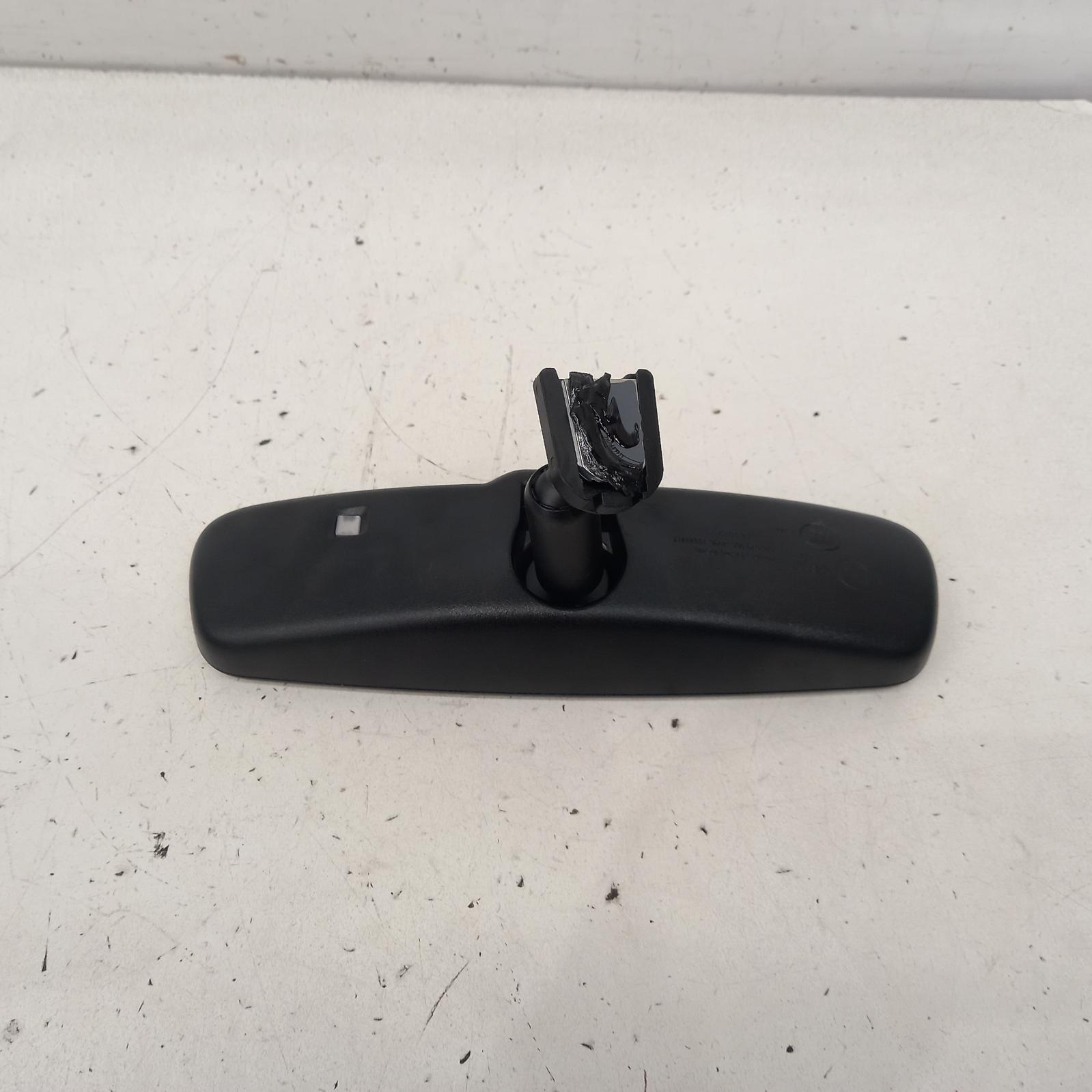 View Auto part Interior Mirror Mitsubishi Outlander 2019