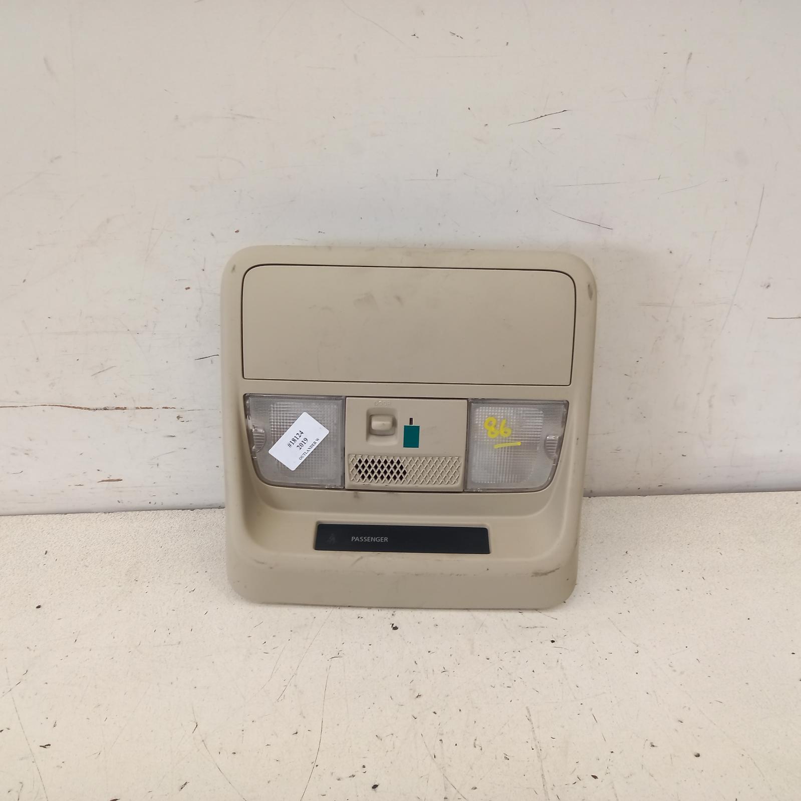 View Auto part Courtesy Light Mitsubishi Outlander 2019