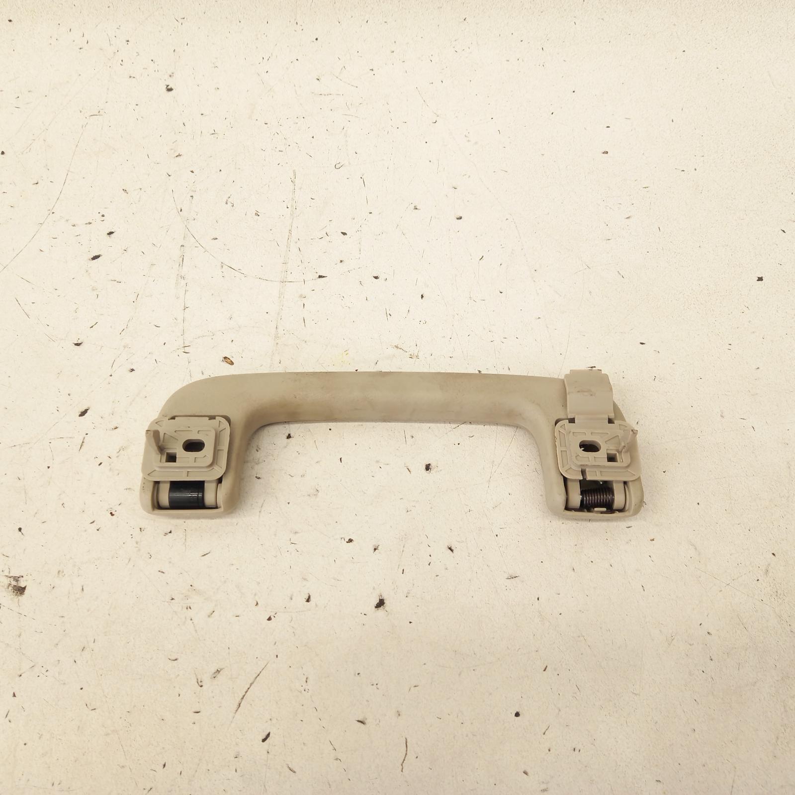 View Auto part Grab Handle Mitsubishi Outlander 2019