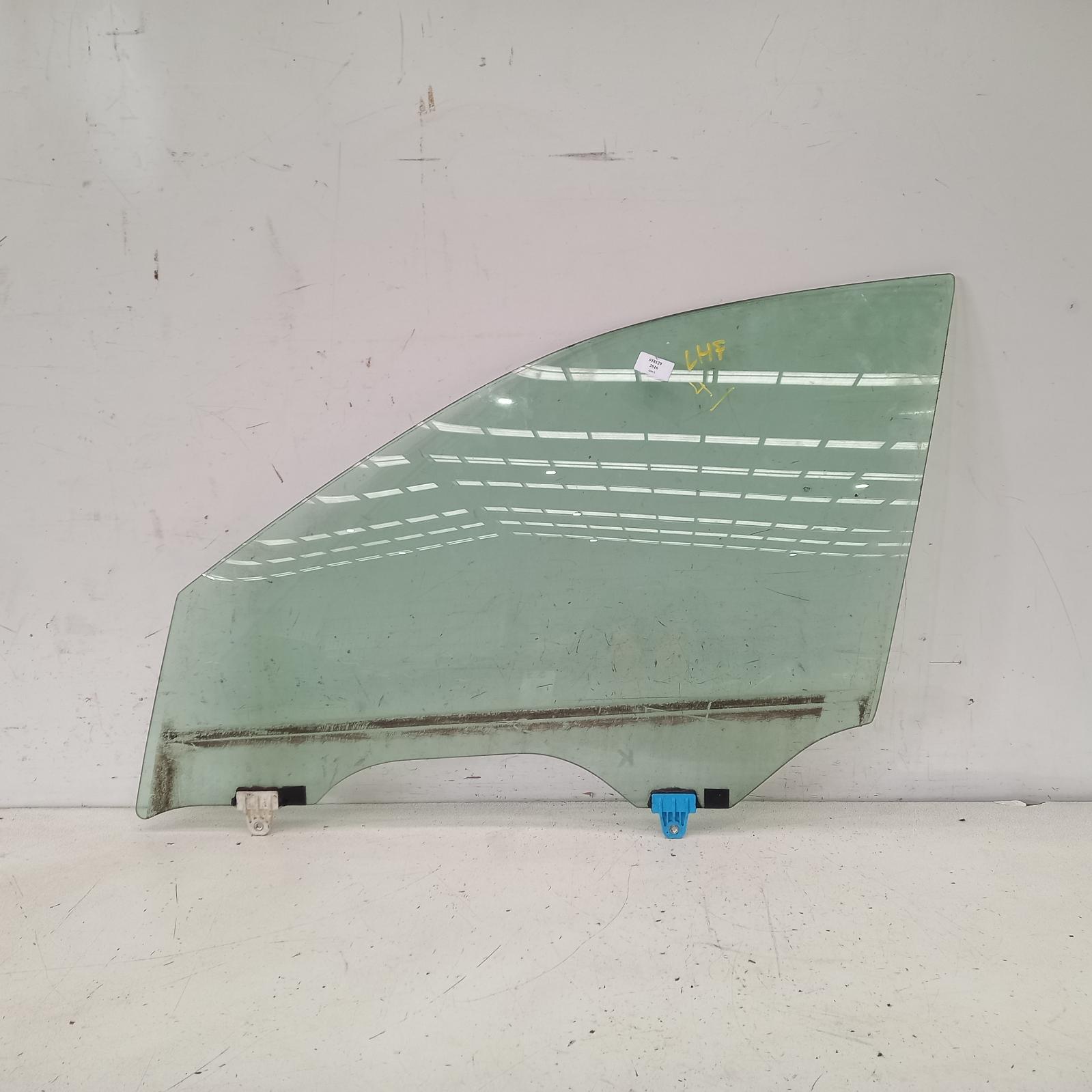 View Auto part Left Front Door Window Infiniti Q50 2016