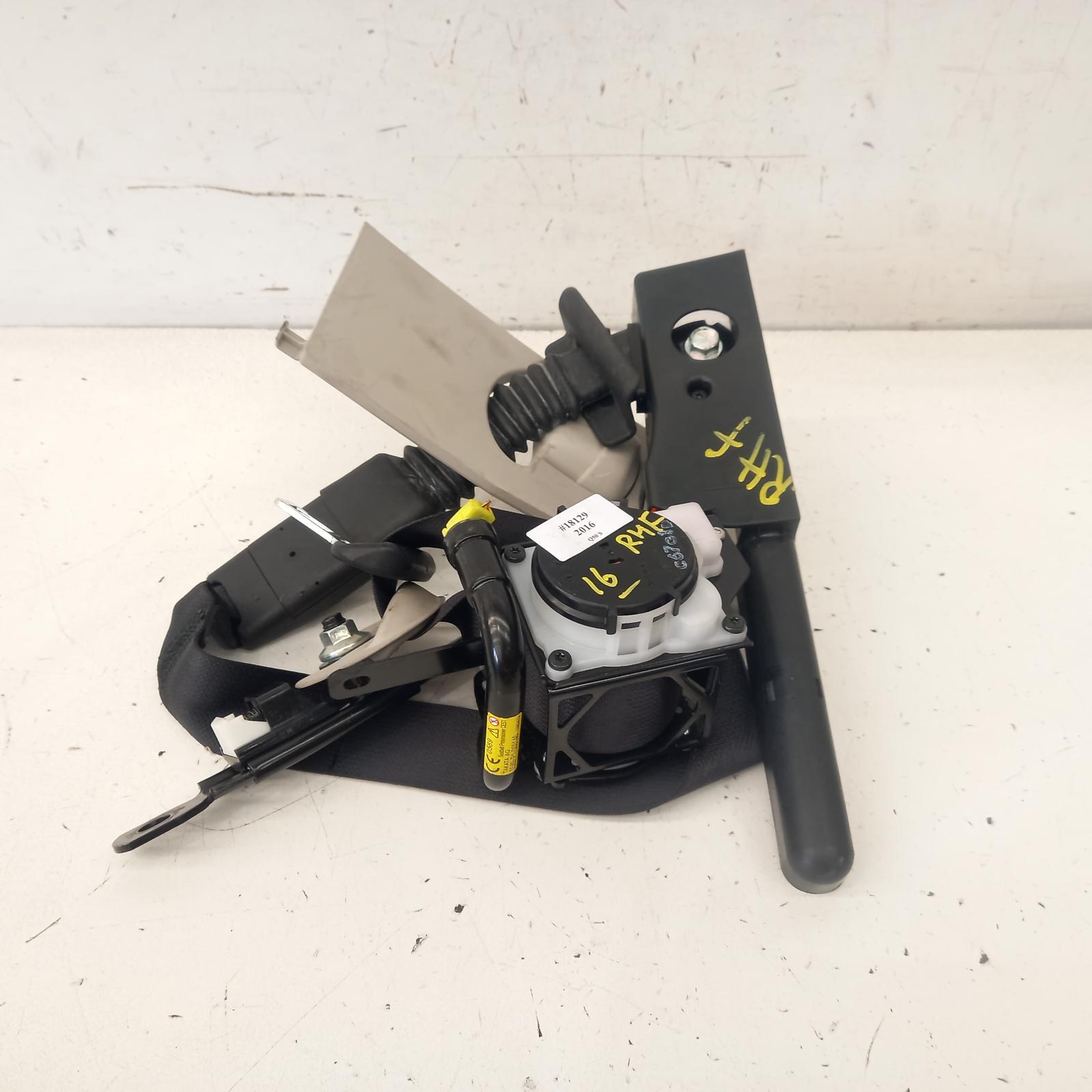 View Auto part Seatbelt/Stalk Infiniti Q50 2016