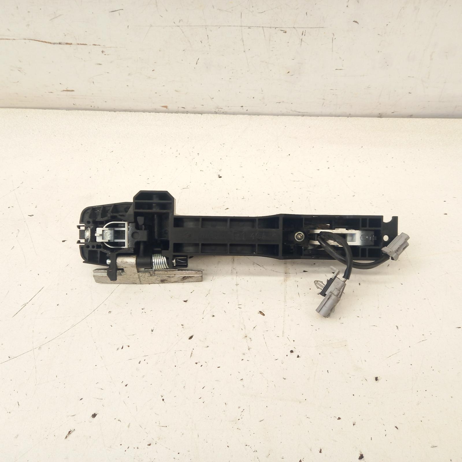 View Auto part Door Handle Infiniti Q50 2016