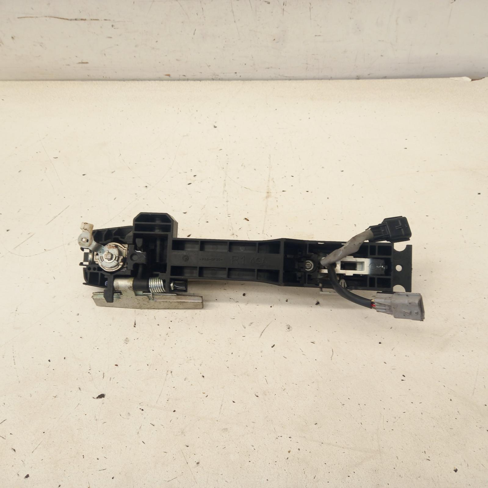 View Auto part Door Handle Infiniti Q50 2016