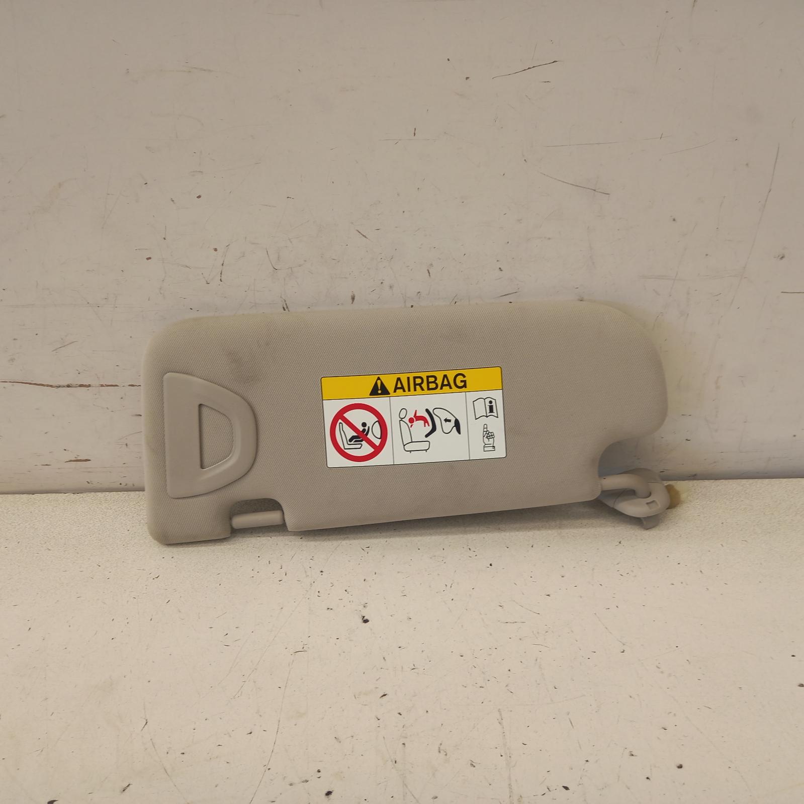 View Auto part Sunvisor Infiniti Q50 2016