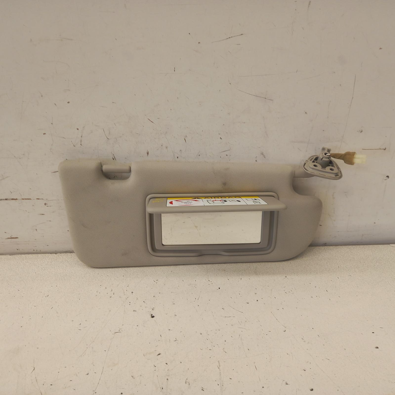 View Auto part Sunvisor Infiniti Q50 2016