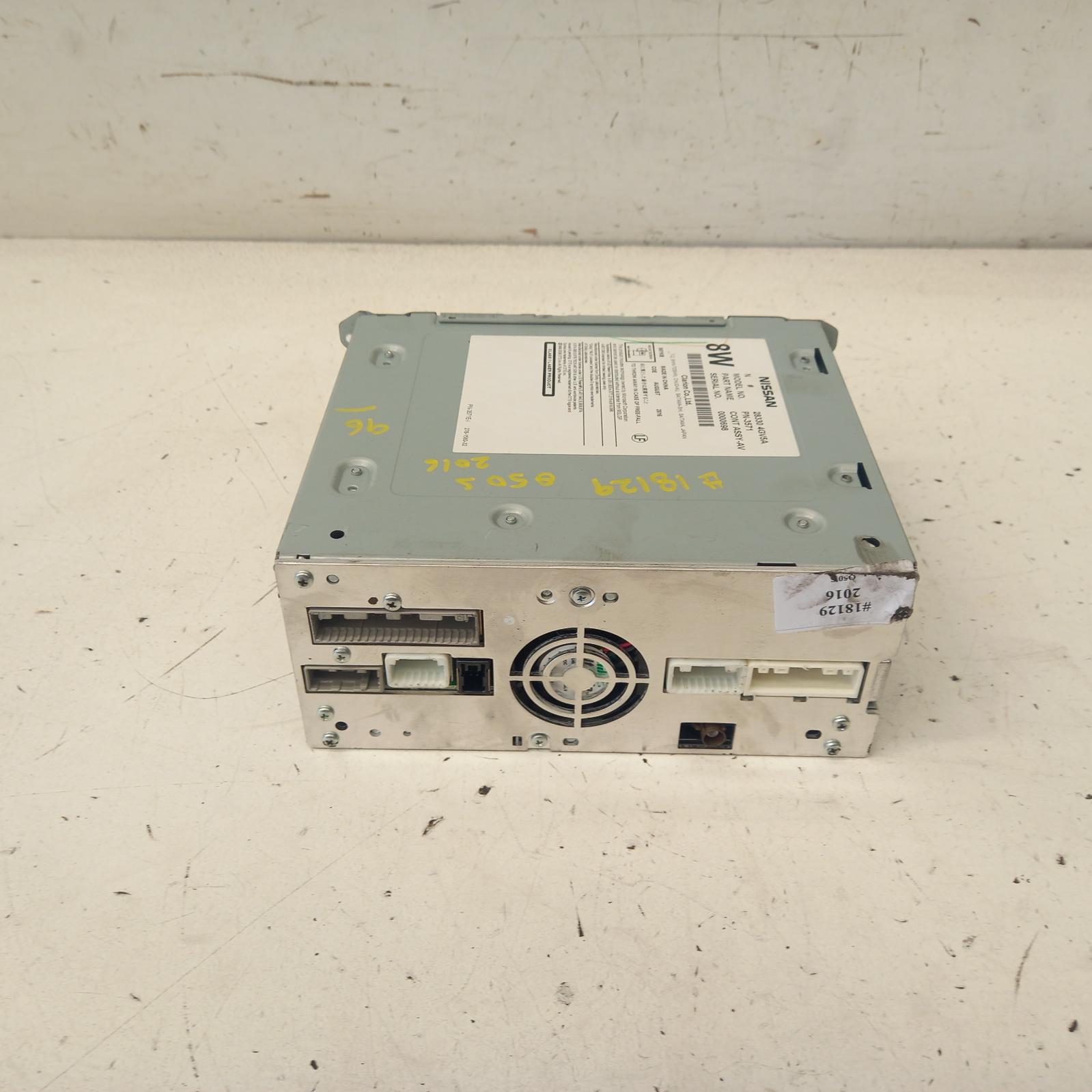 View Auto part Radio/Cd/Dvd/Sat/Tv Infiniti Q50 2016