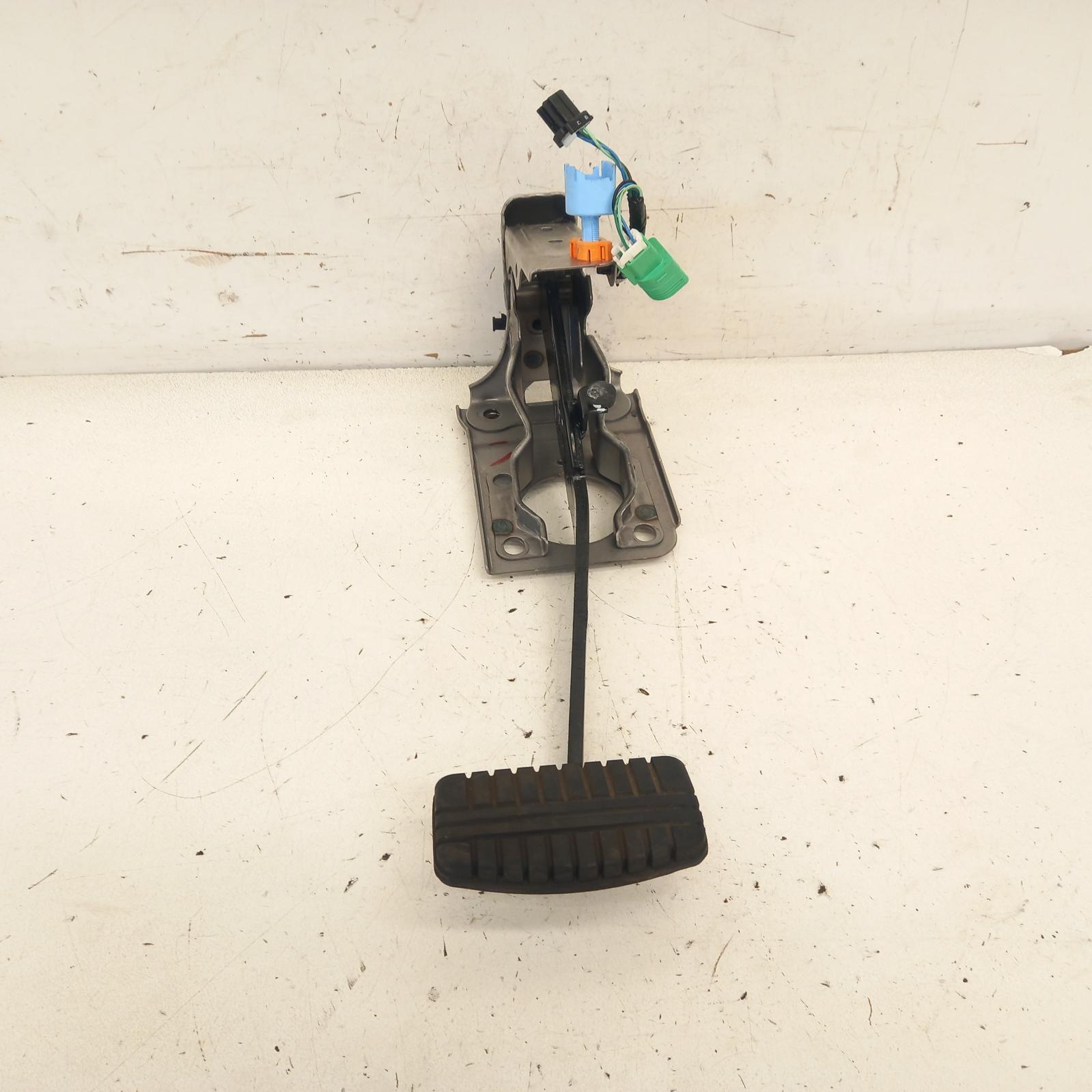 View Auto part Pedal Assembly Mitsubishi Asx 2014