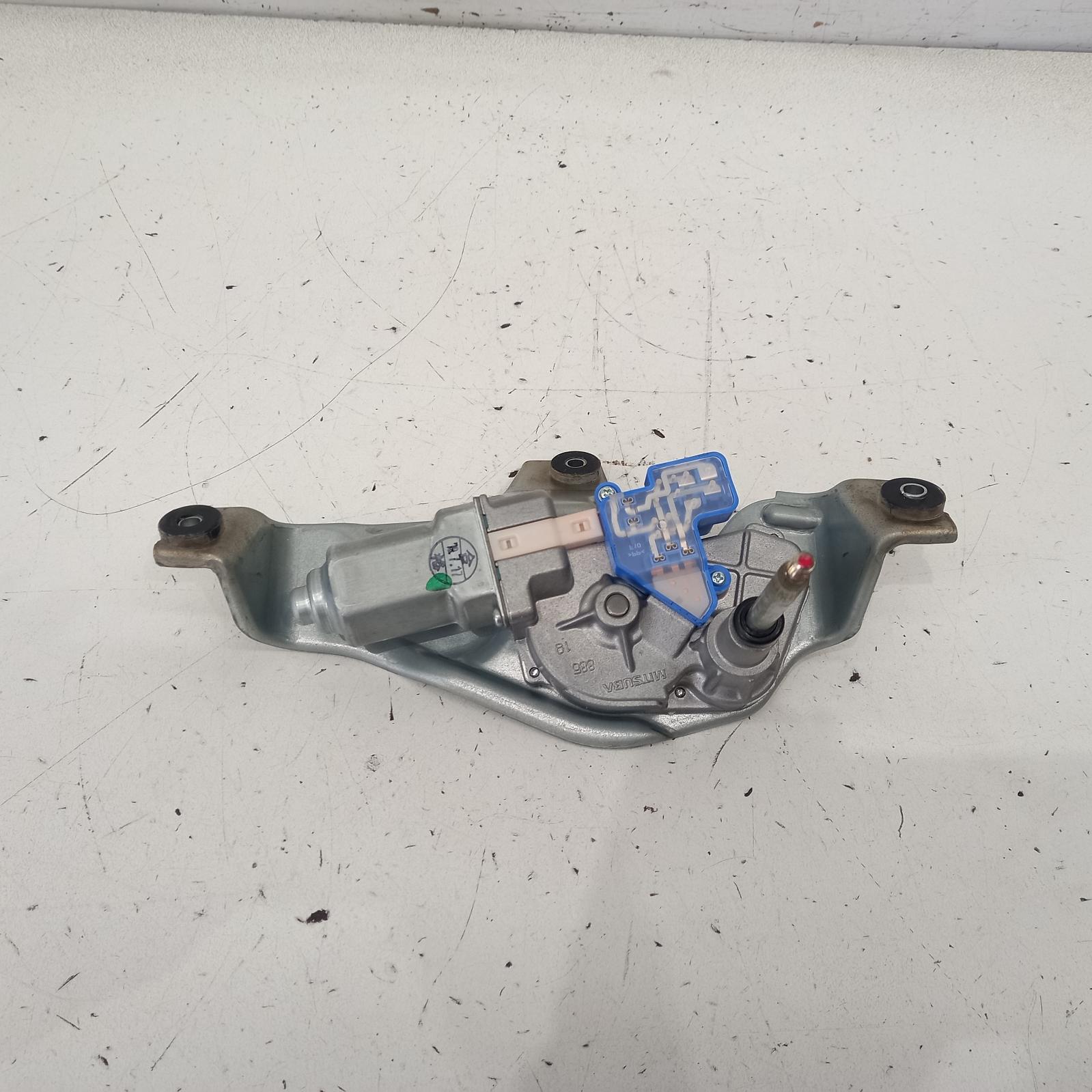 View Auto part Wiper Motor Mitsubishi Outlander 2019