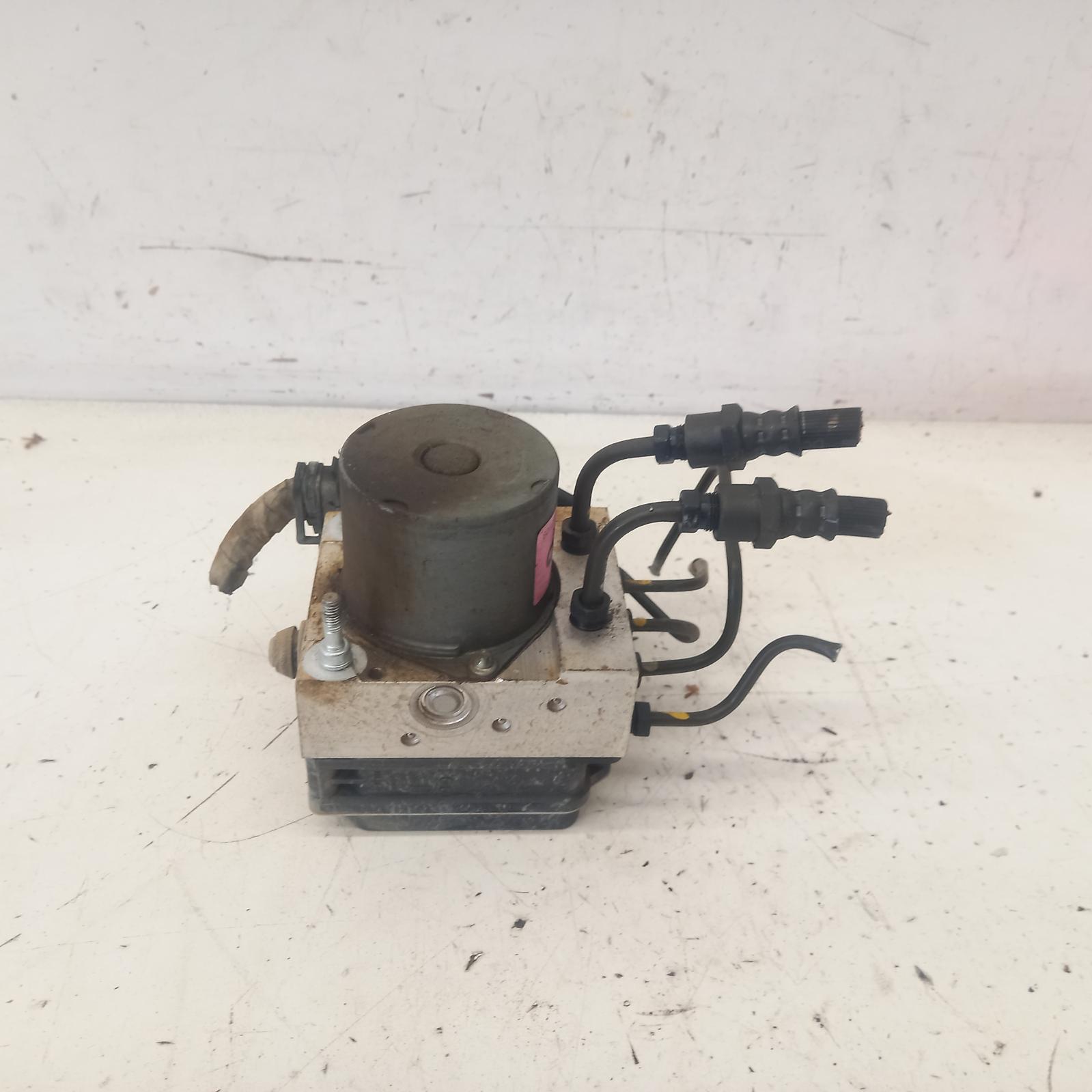 View Auto part Abs Pump/Modulator Hyundai I30 2008