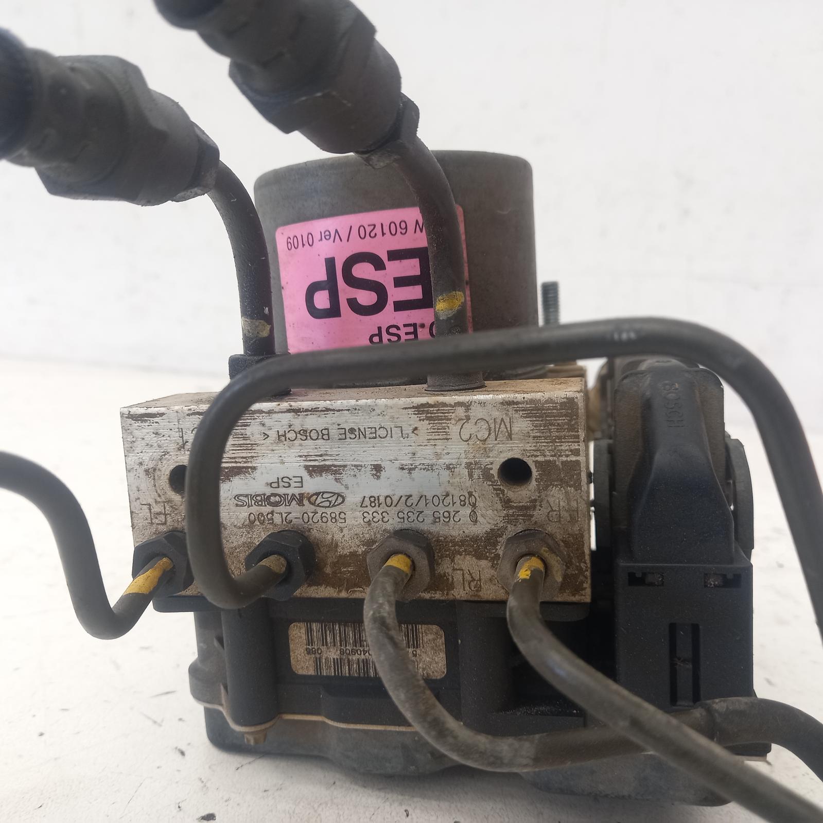 View Auto part Abs Pump/Modulator Hyundai I30 2008
