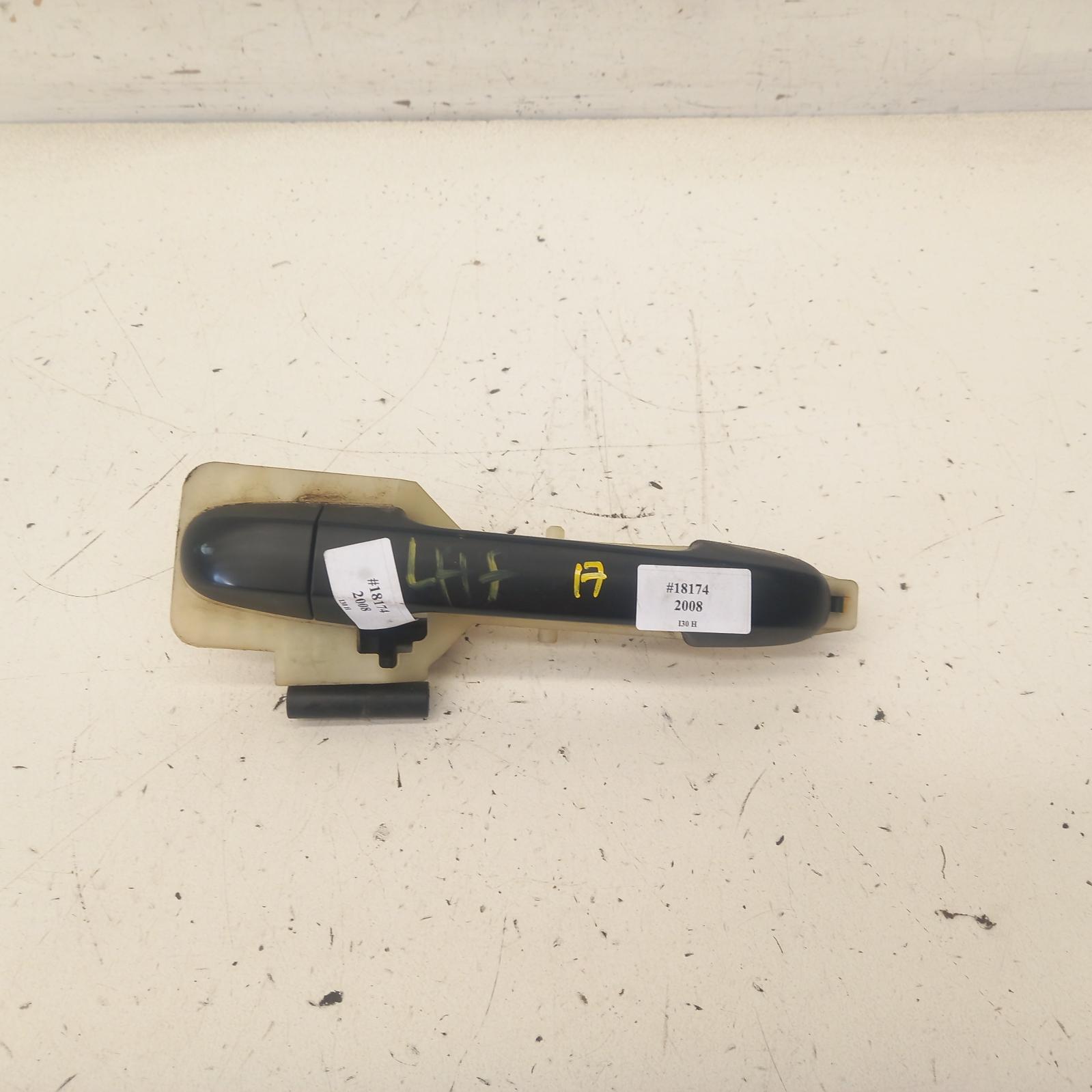 View Auto part Door Handle Hyundai I30 2008