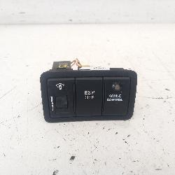 View Auto part Misc Switch/Relay Hyundai I30 2008
