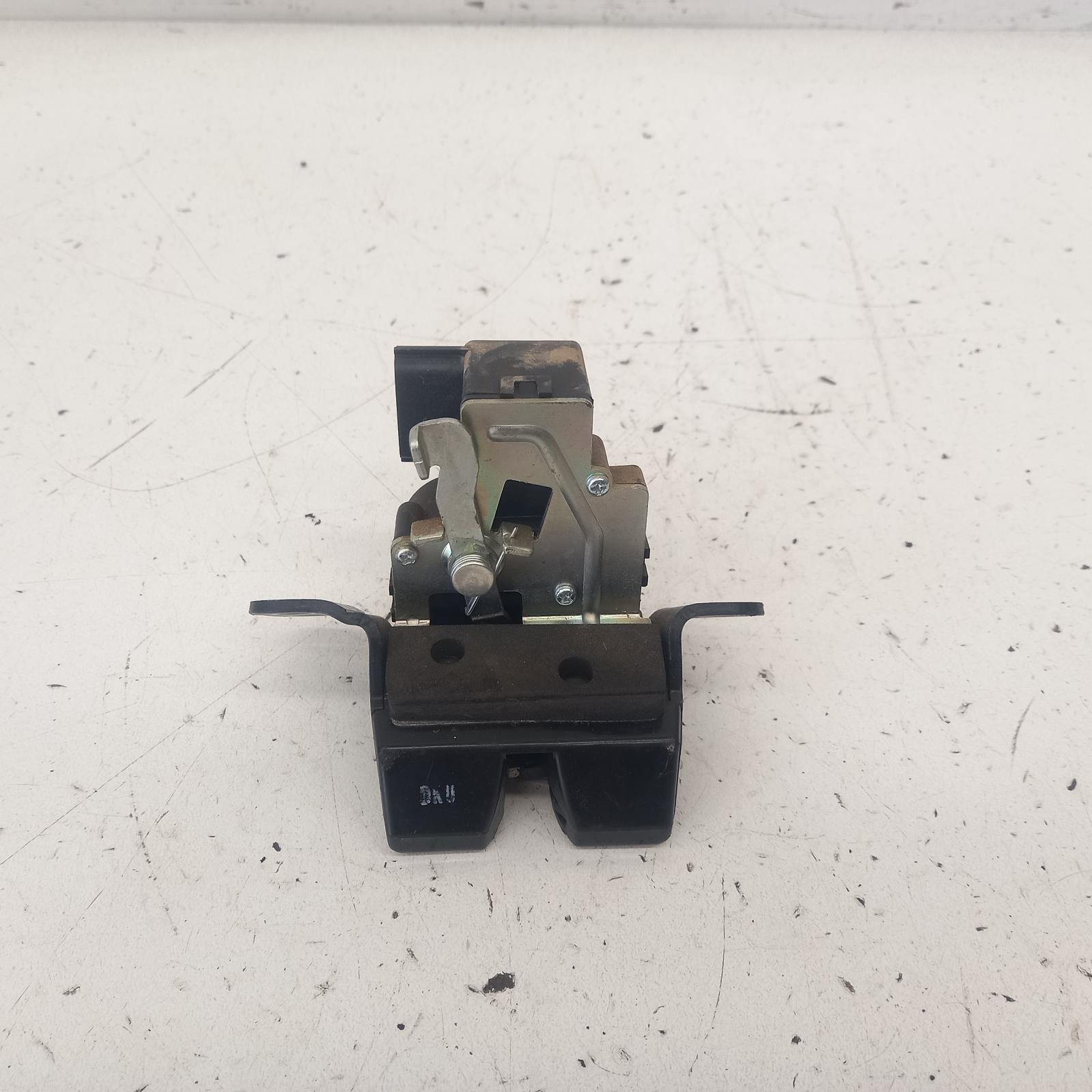 View Auto part Door/Boot/Gate Lock Hyundai I30 2008