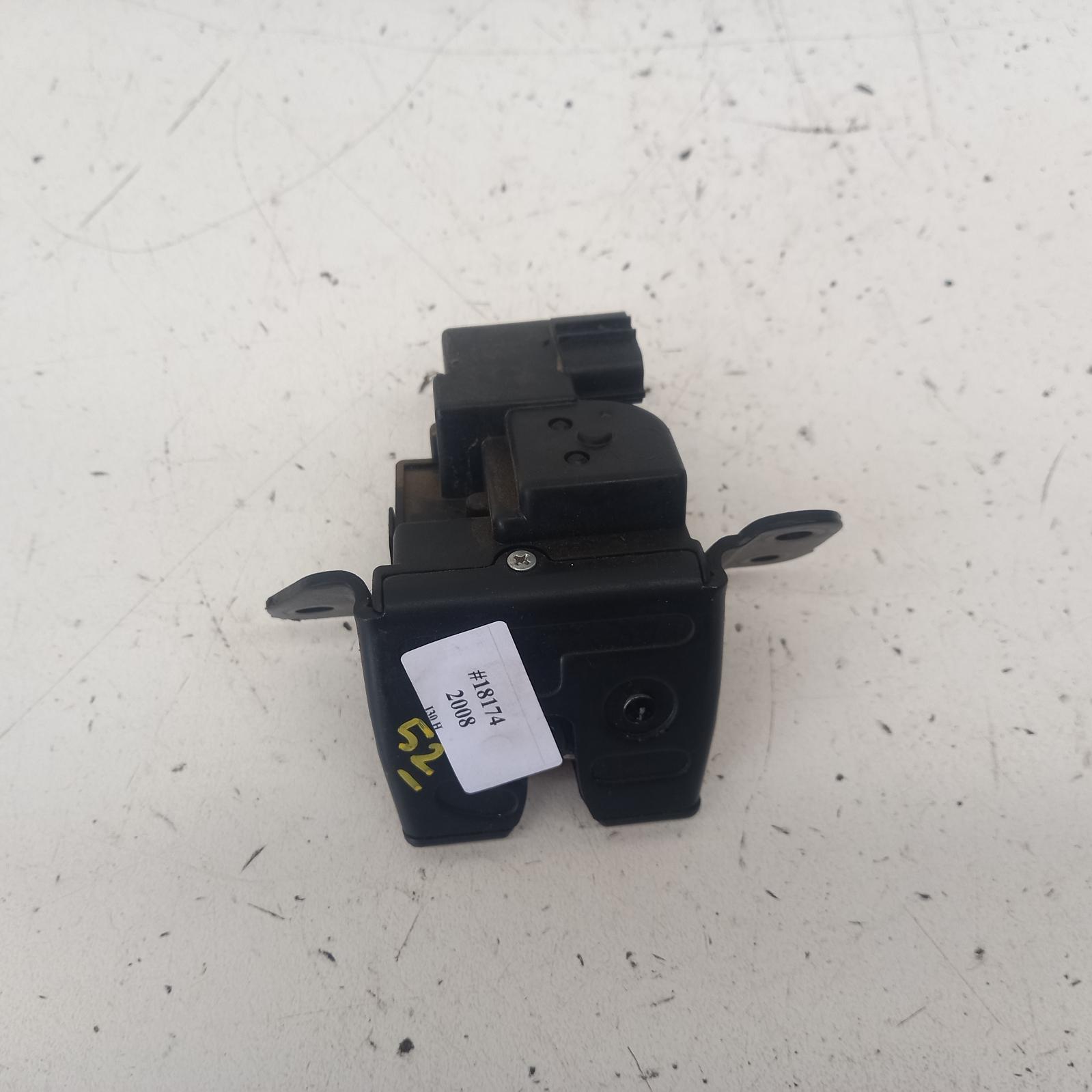 View Auto part Door/Boot/Gate Lock Hyundai I30 2008