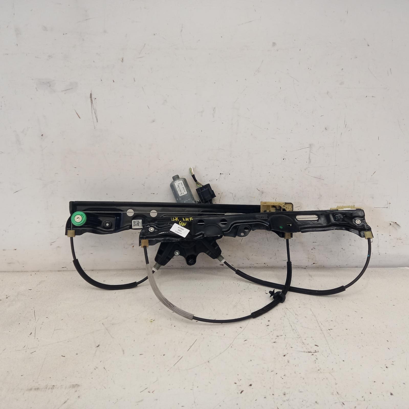 2021 Ford Everest Left Front Window Reg/Motor View Auto part Left Front Window Reg/Motor Ford Everest 2021