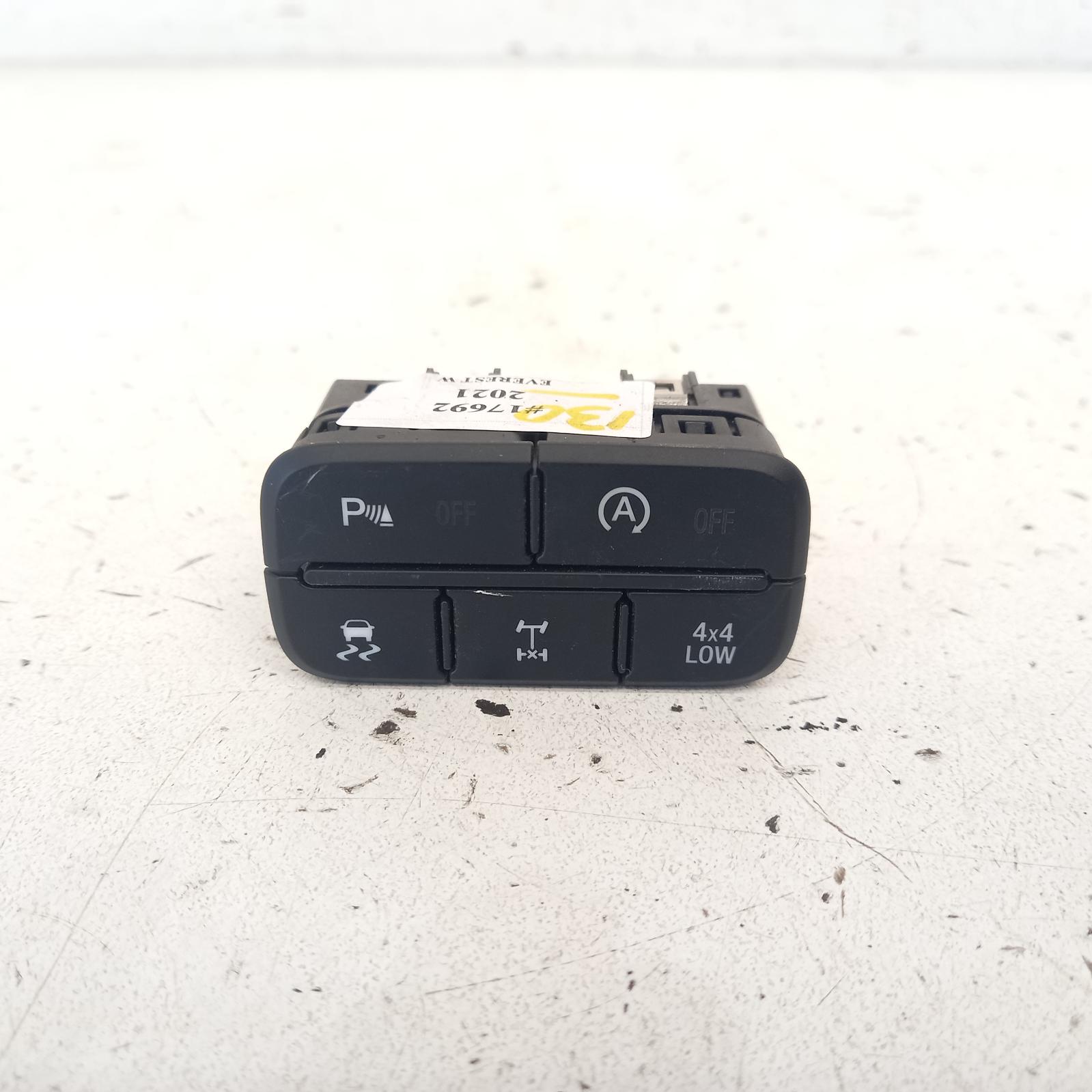 2021 Ford Everest Misc Switch/Relay View Auto part Misc Switch/Relay Ford Everest 2021