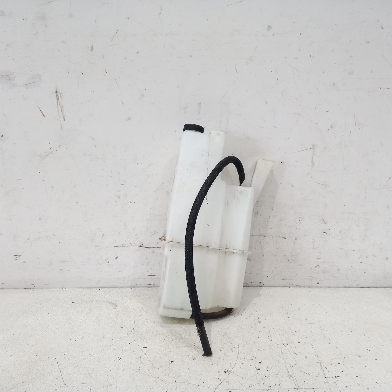 View Auto part Overflow Bottle Nissan Pathfinder 2015