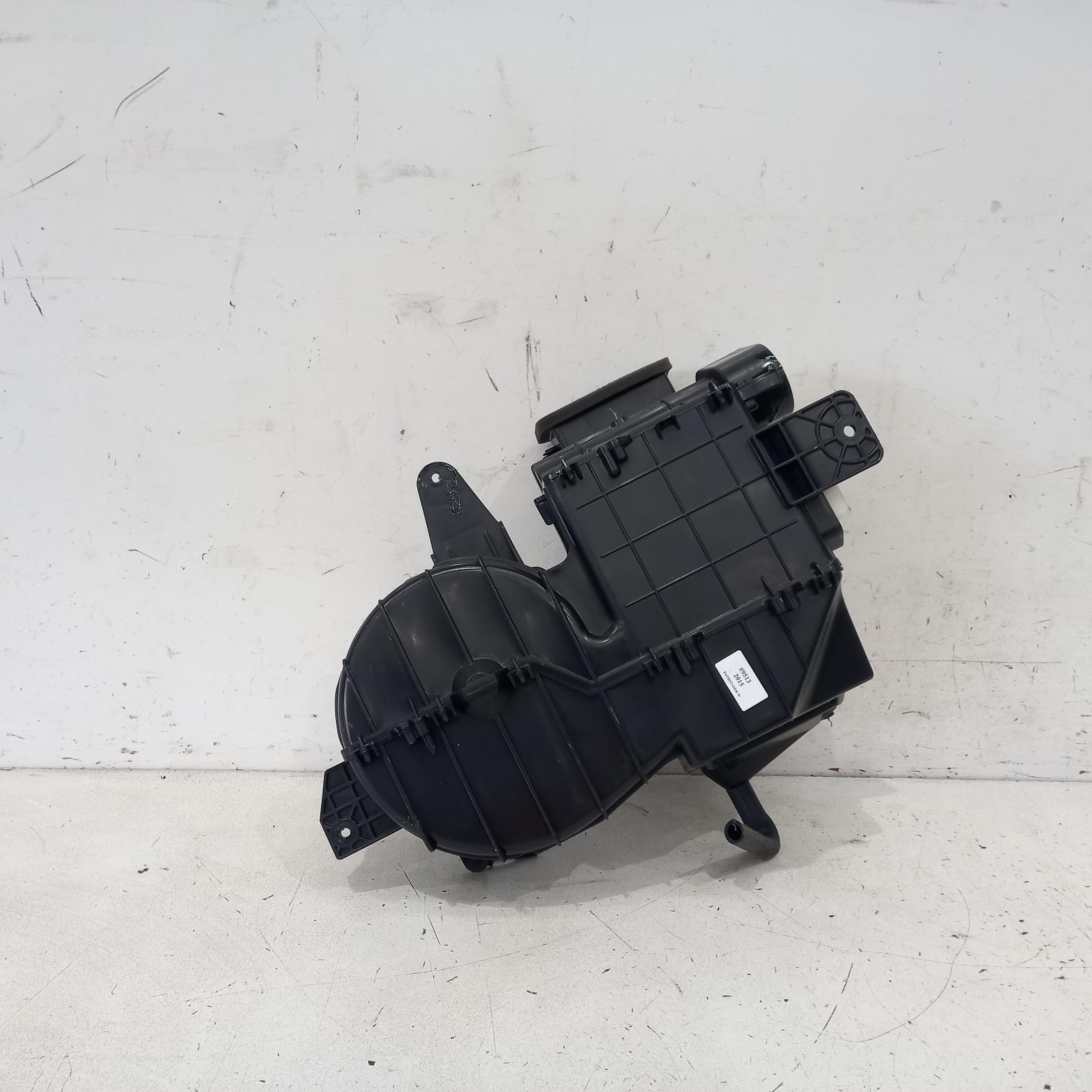 View Auto part Heater Core/Box Nissan Pathfinder 2015