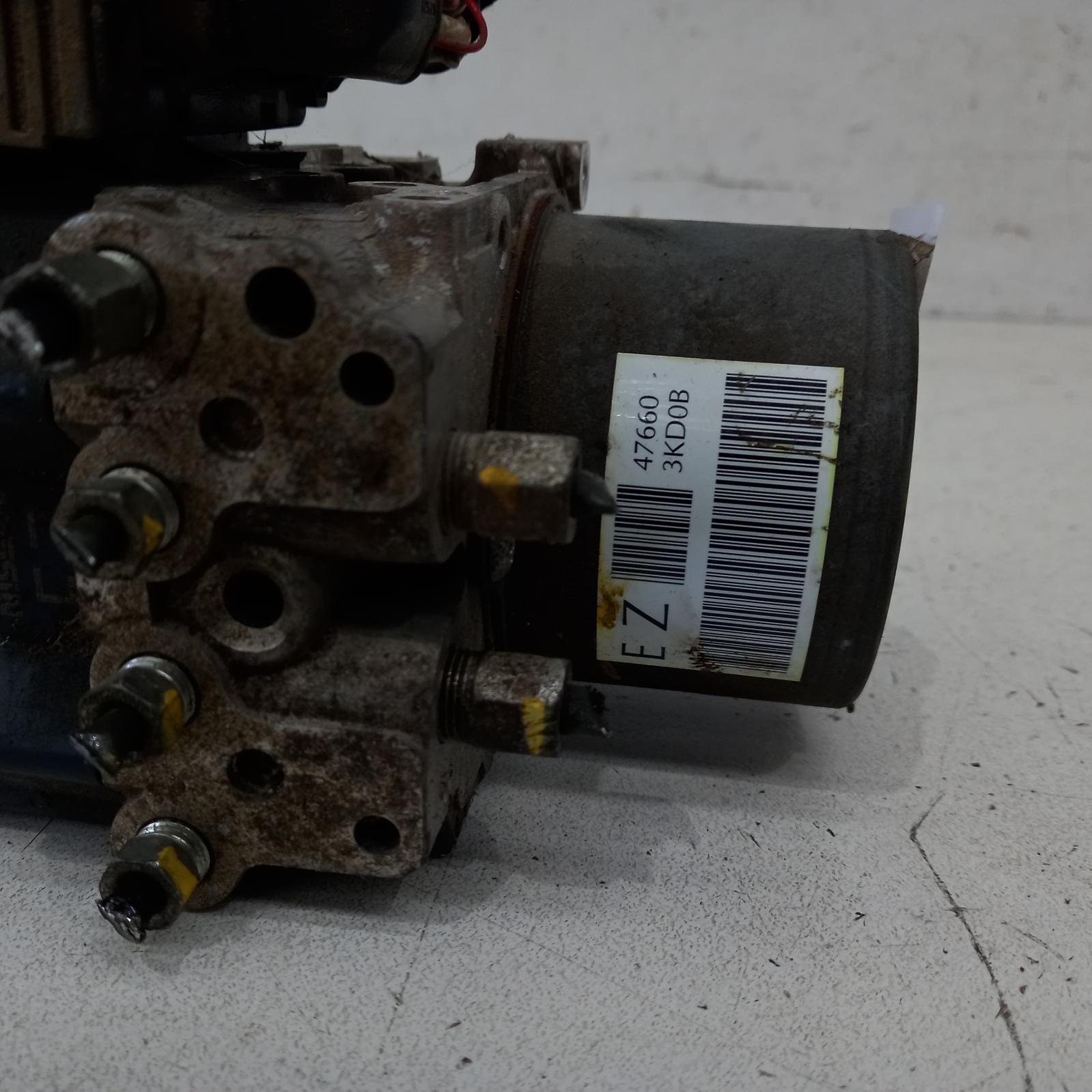 View Auto part Abs Pump/Modulator Nissan Pathfinder 2015