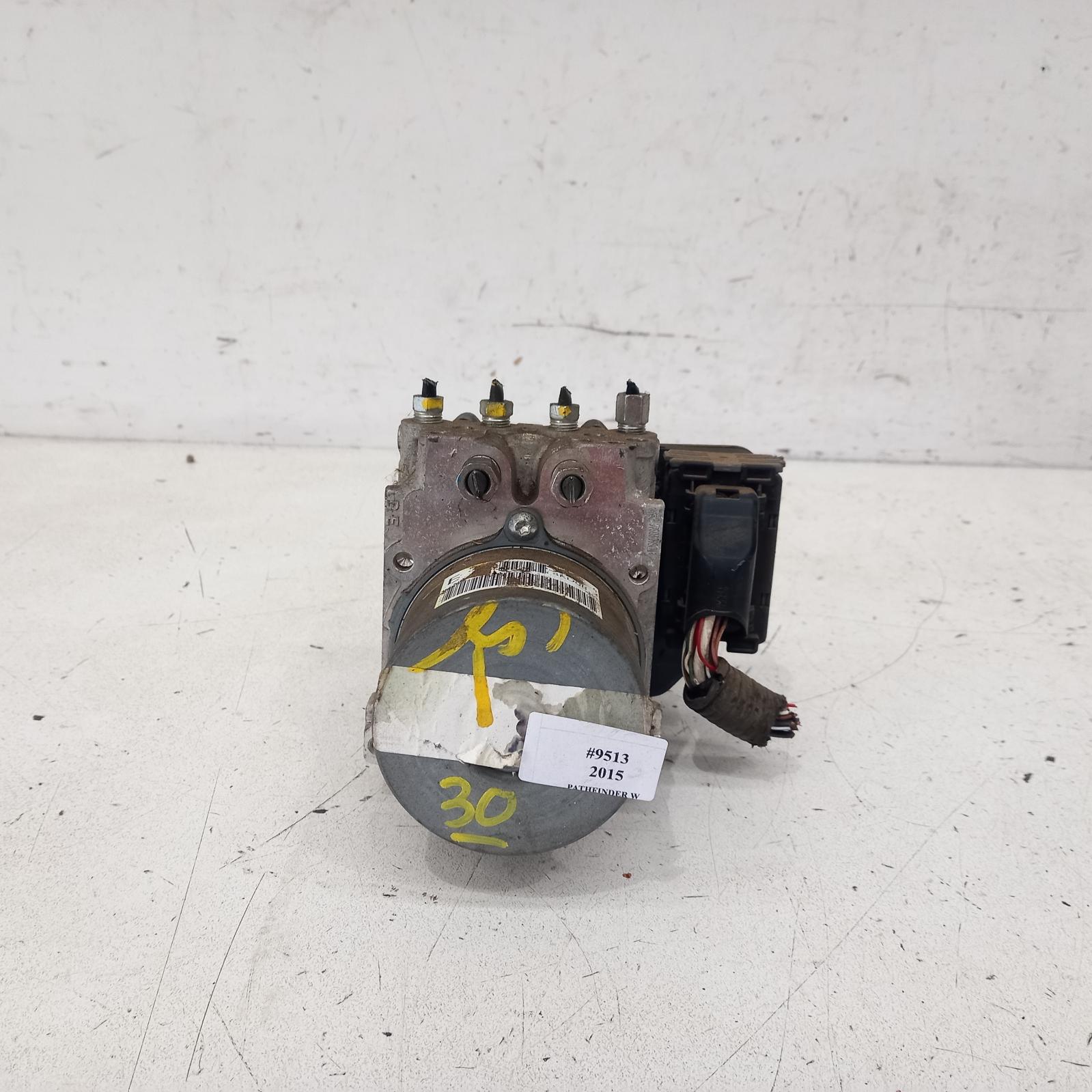 View Auto part Abs Pump/Modulator Nissan Pathfinder 2015