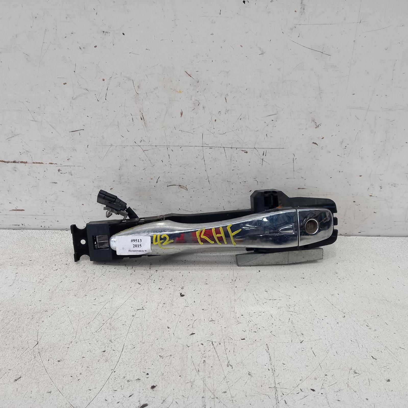 View Auto part Door Handle Nissan Pathfinder 2015